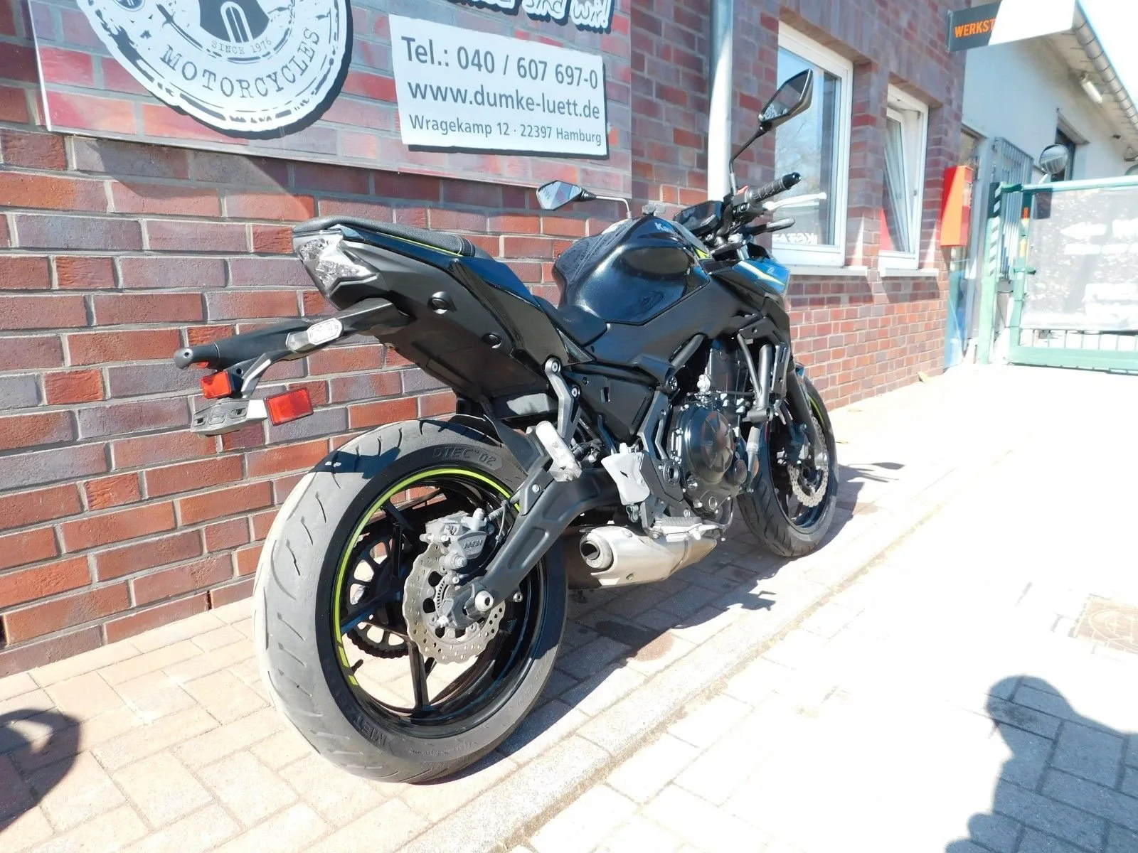 Kawasaki Z650 ABS 1 Hand