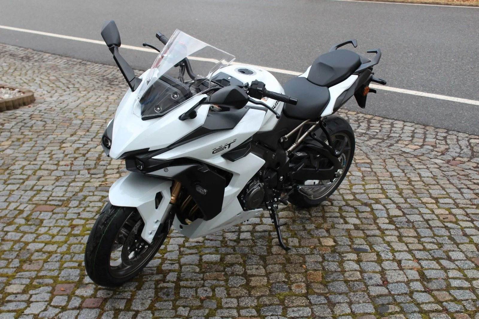 Suzuki GSX-S1000GT