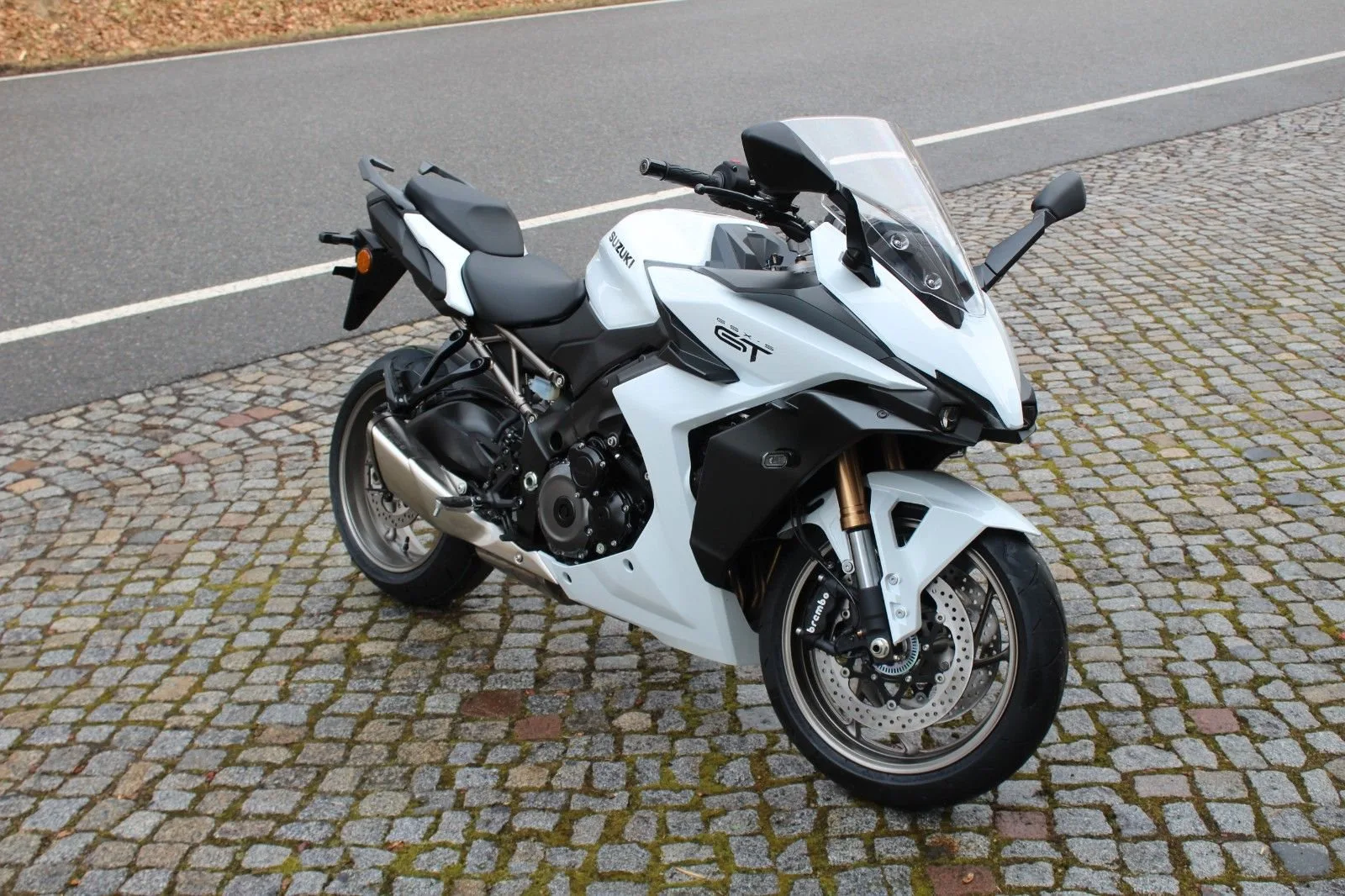 Suzuki GSX-S1000GT
