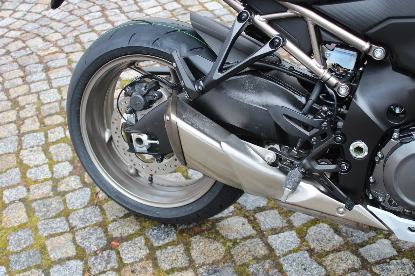 Suzuki GSX-S1000GT