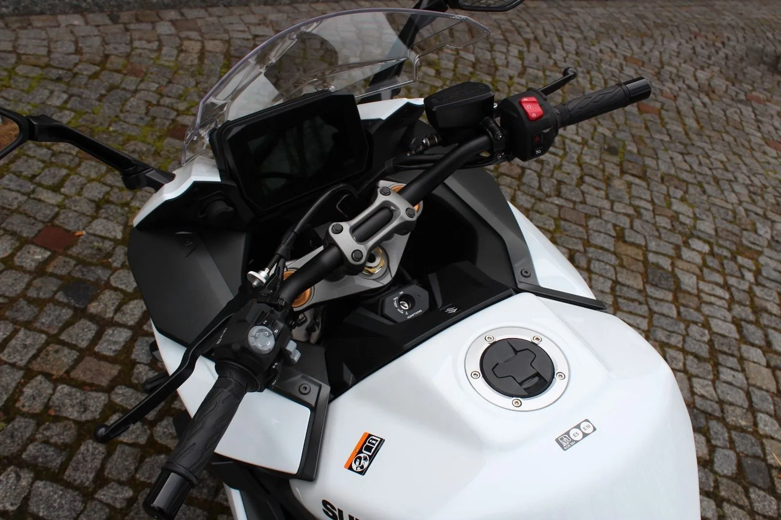 Suzuki GSX-S1000GT