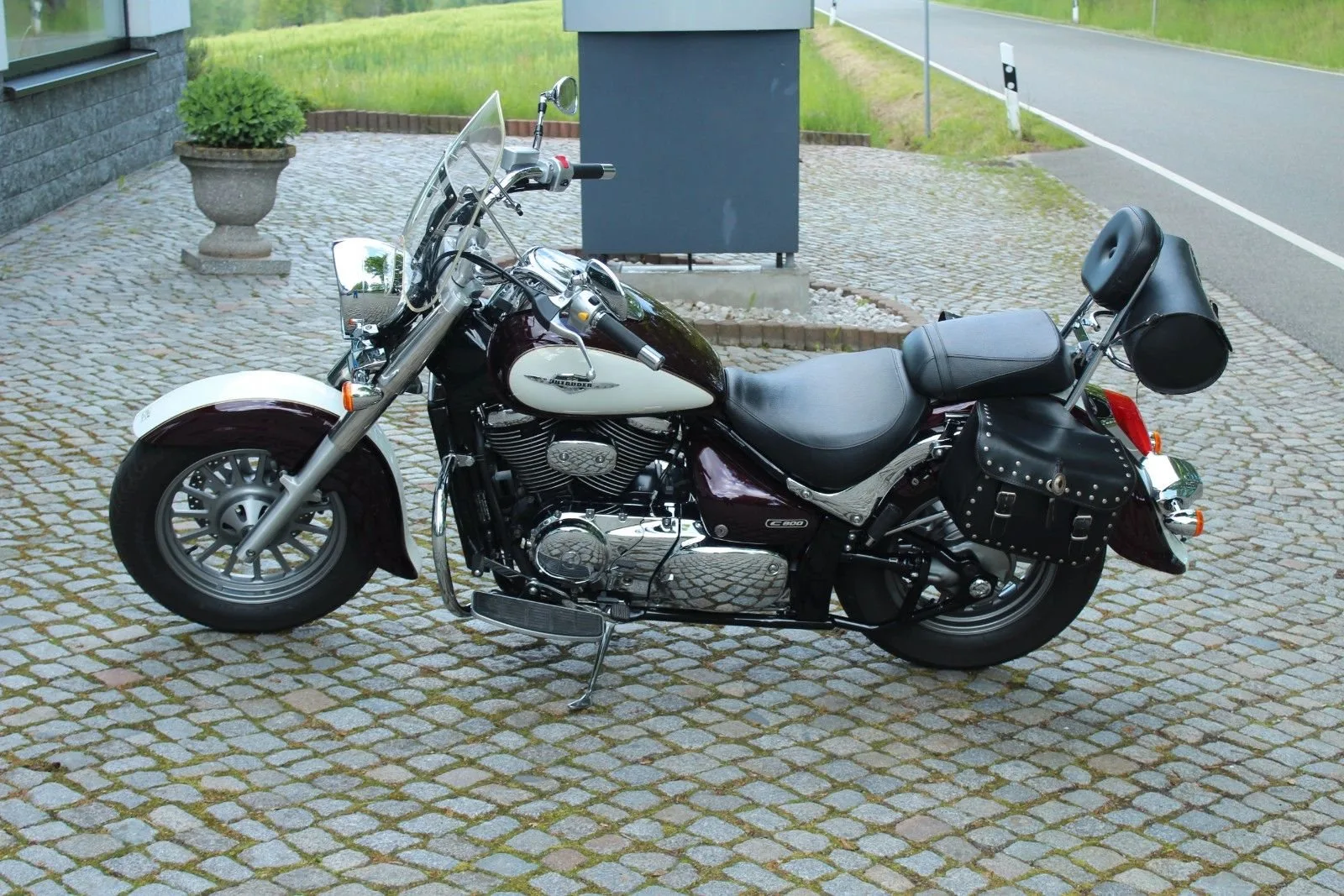 Suzuki Intruder M800
