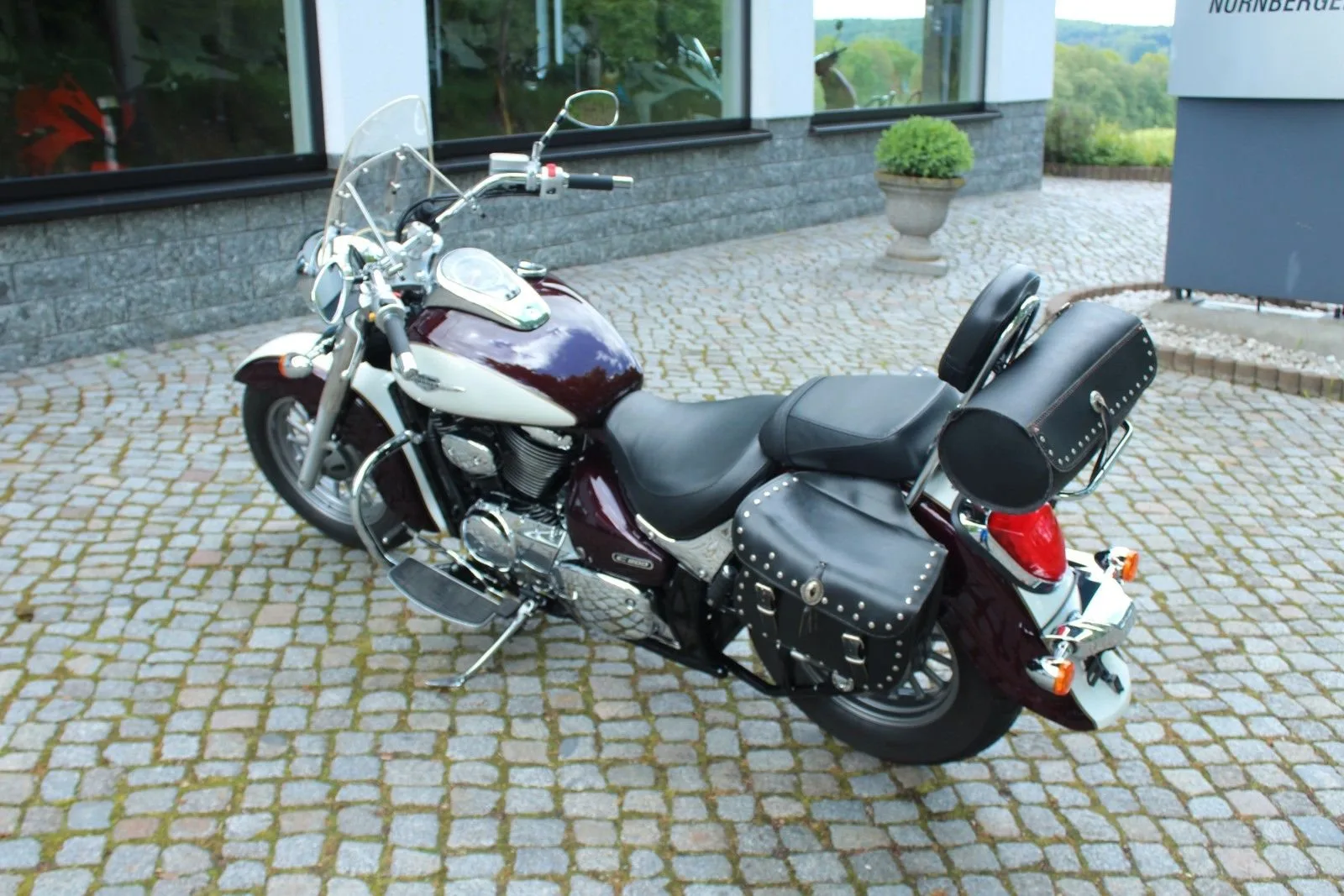 Suzuki Intruder M800