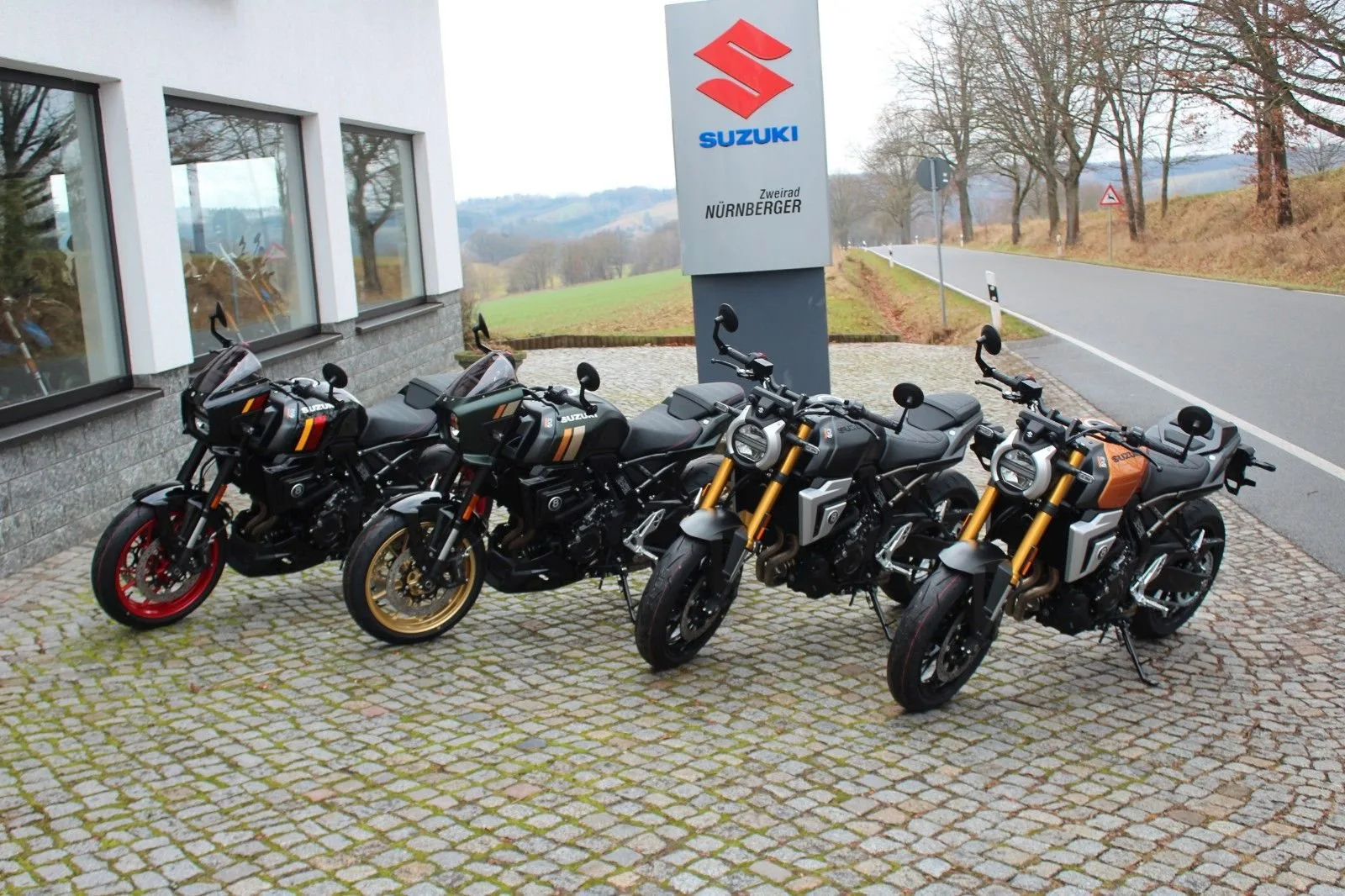 Suzuki GSX-8T