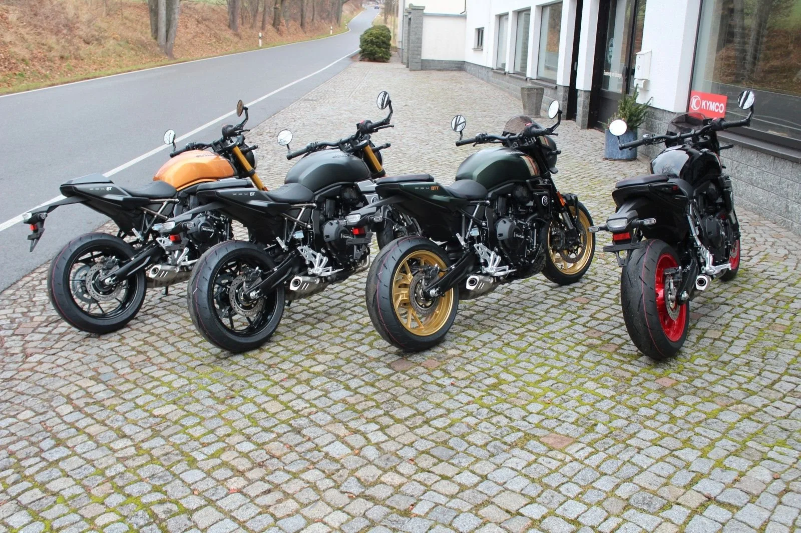 Suzuki GSX-8T