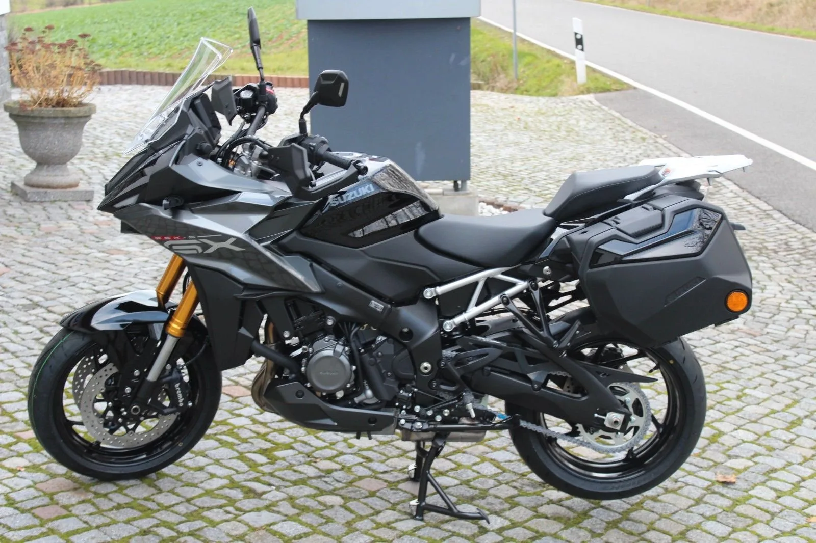 Suzuki GSX-S1000GX