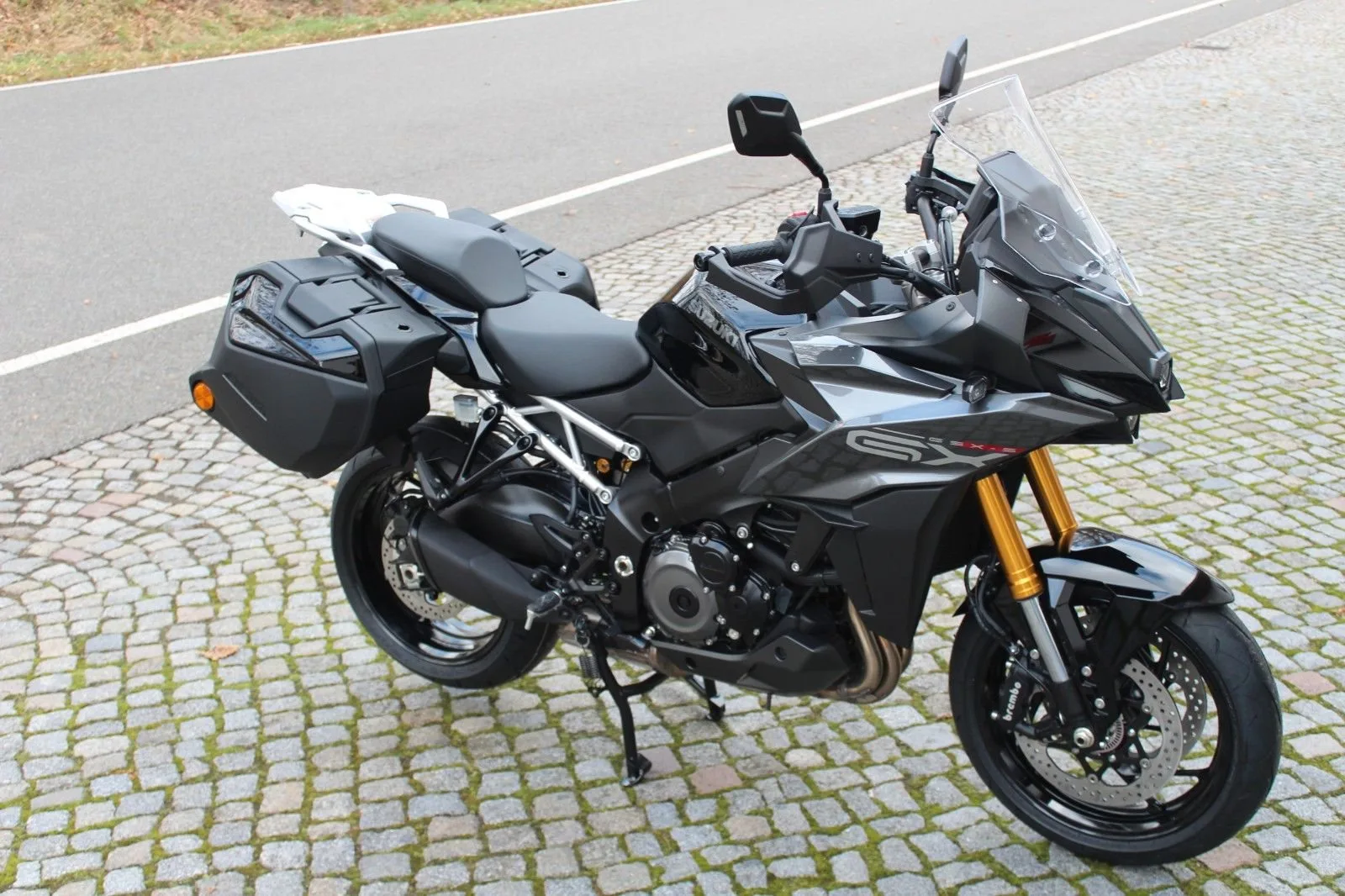 Suzuki GSX-S1000GX