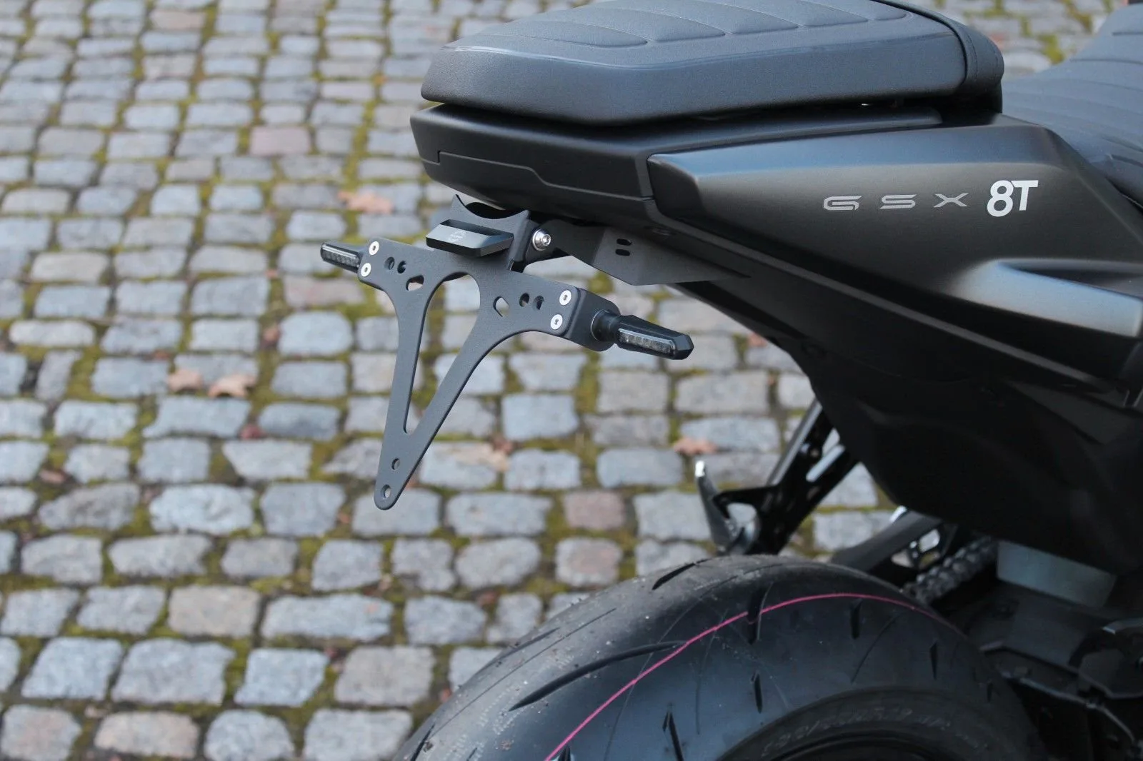 Suzuki GSX-8T