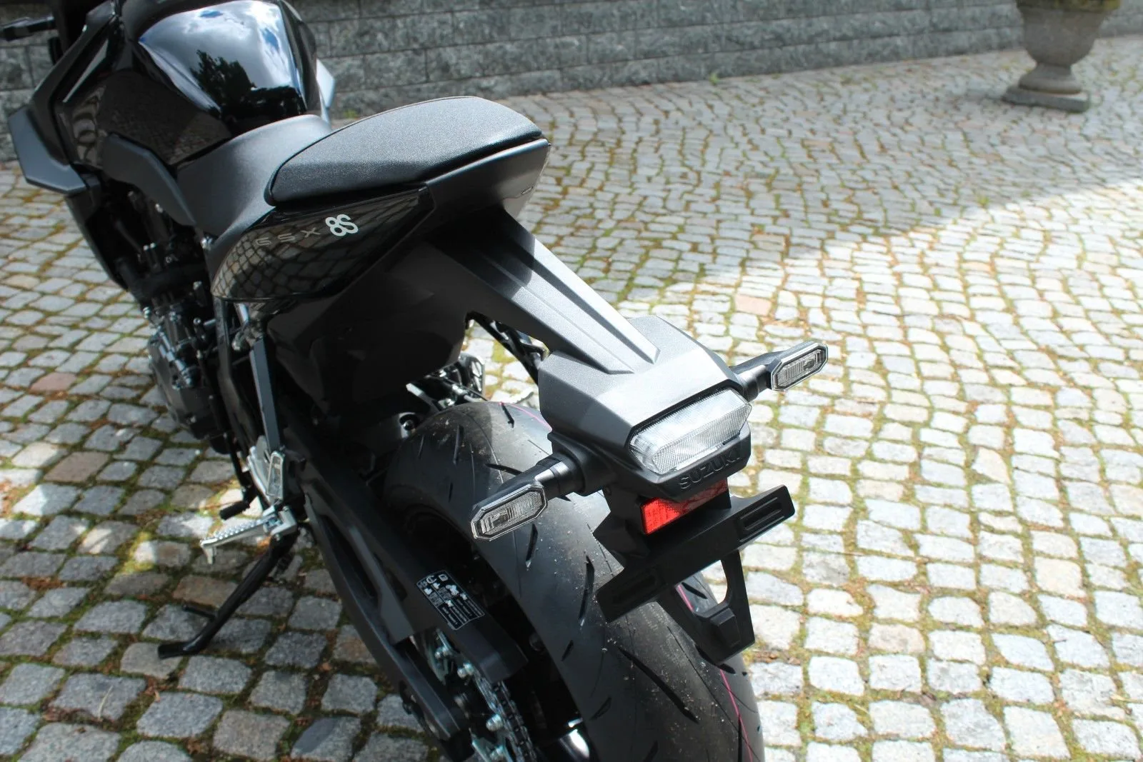 Suzuki GSX-8S