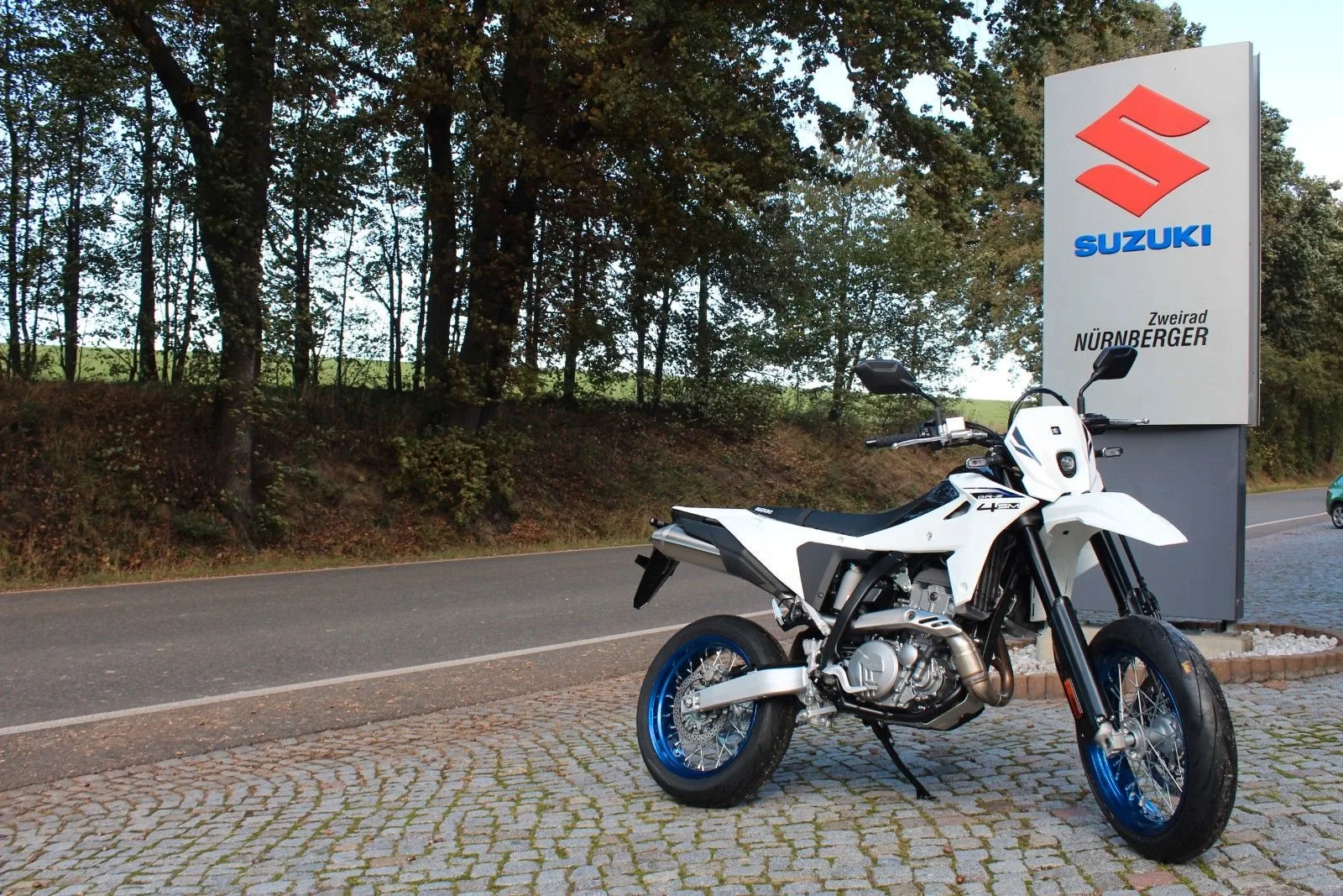 Suzuki DR-Z4S
