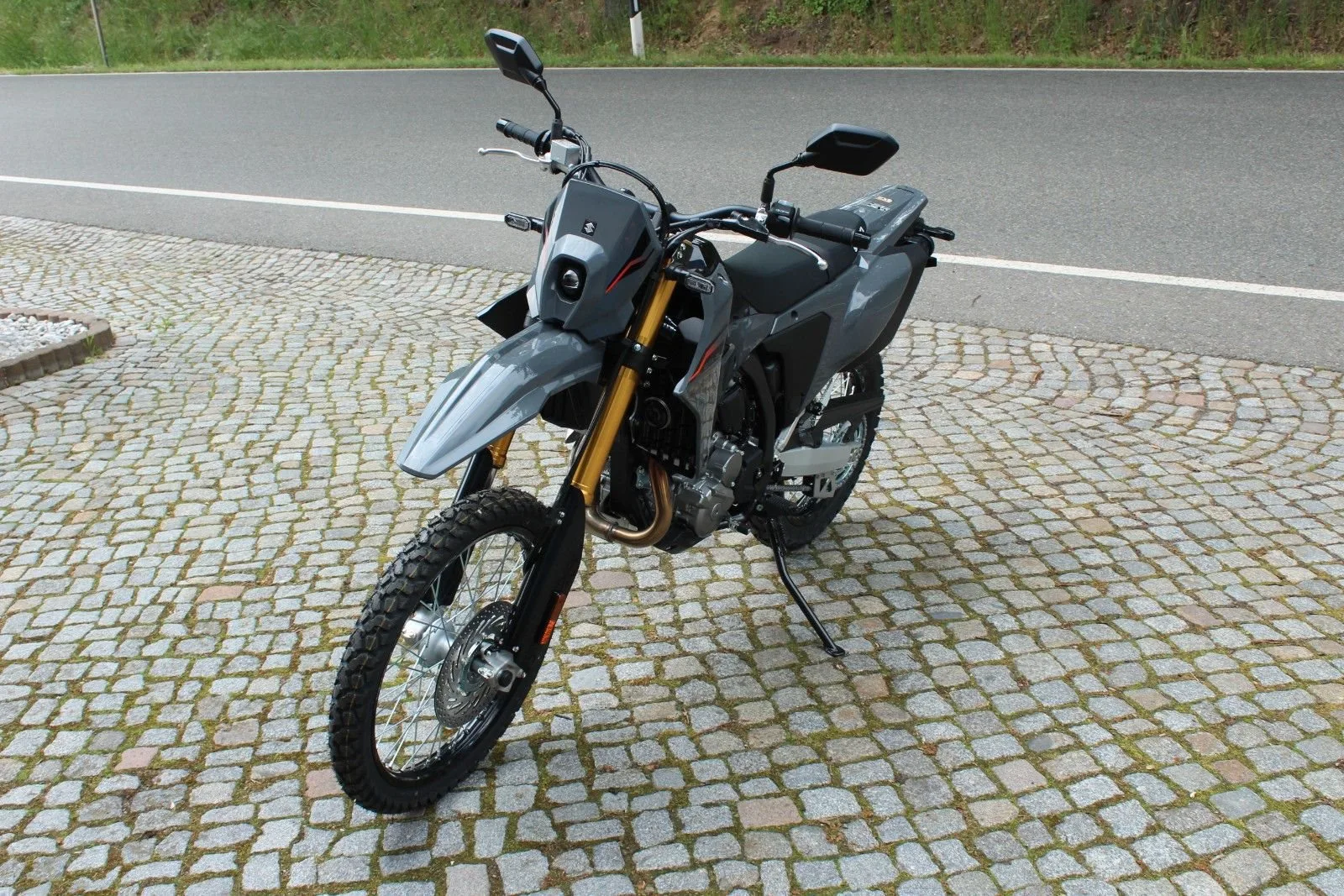 Suzuki DR-Z4S