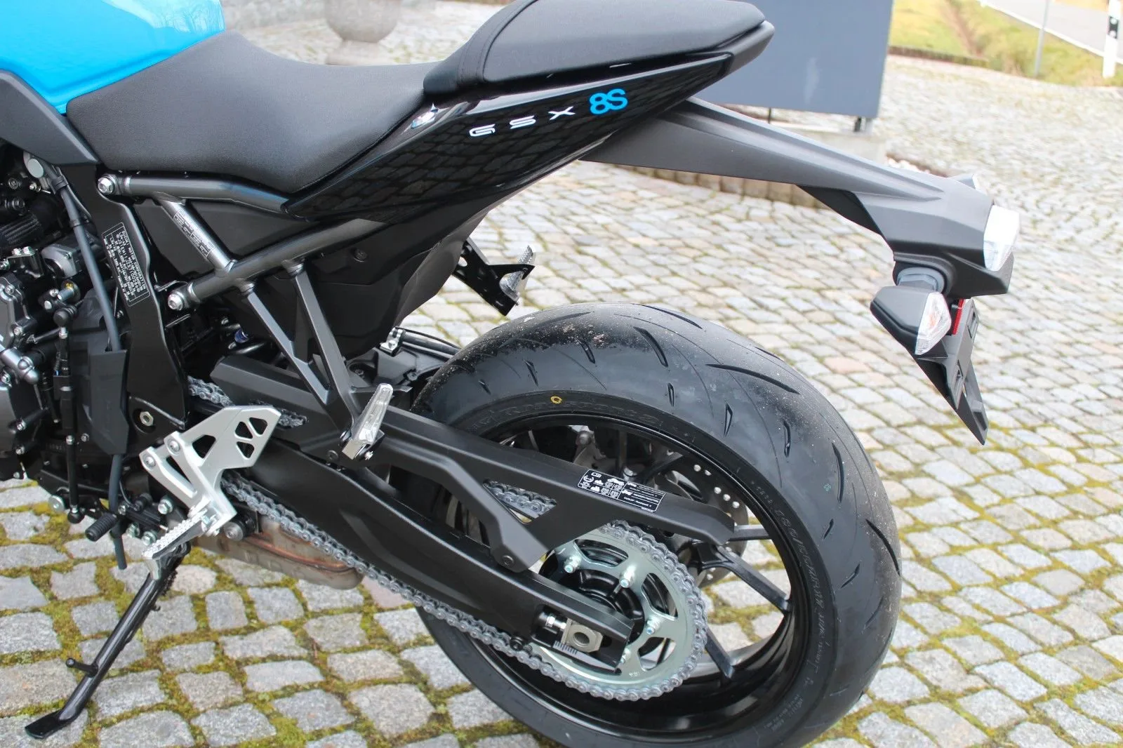 Suzuki GSX-8S