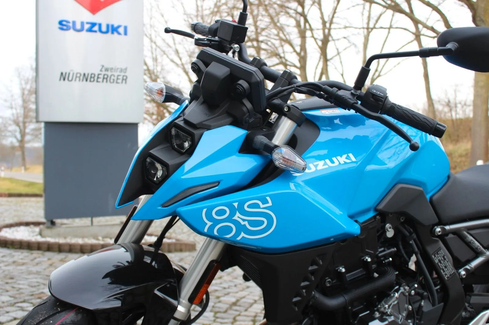 Suzuki GSX-8S
