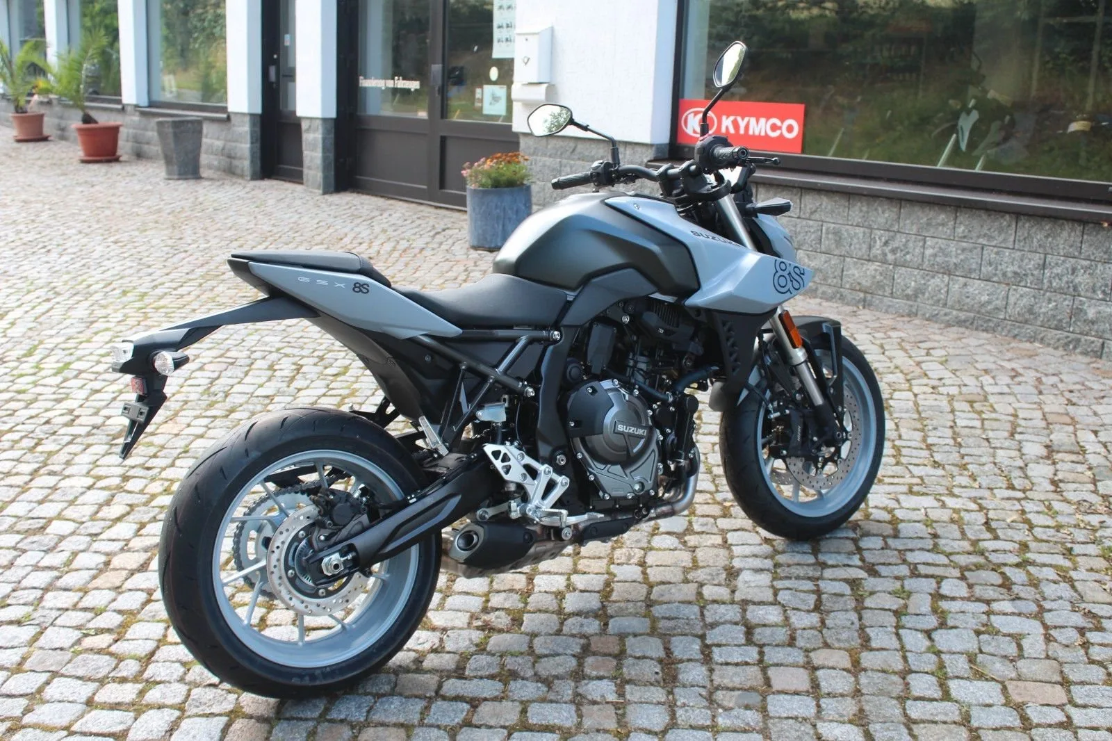 Suzuki GSX-8S