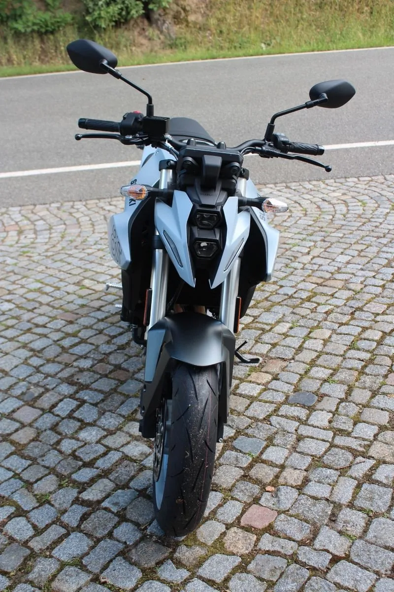 Suzuki GSX-8S