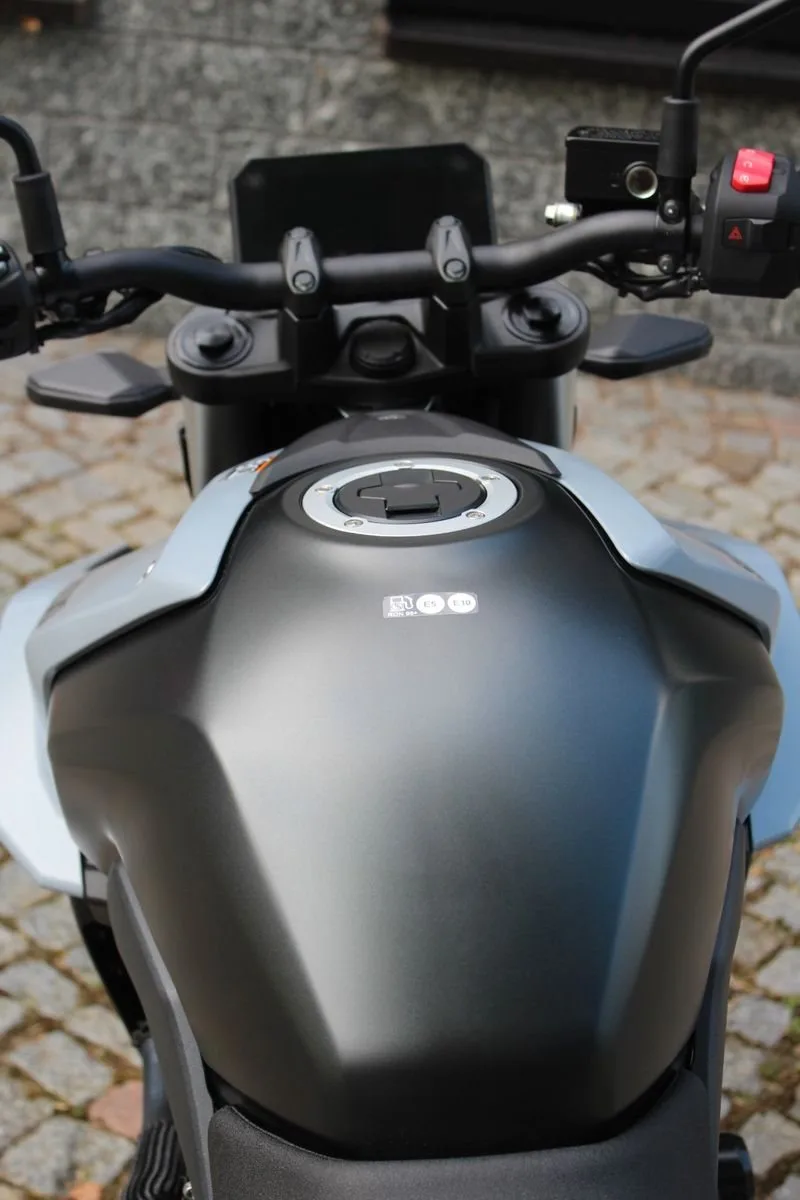 Suzuki GSX-8S