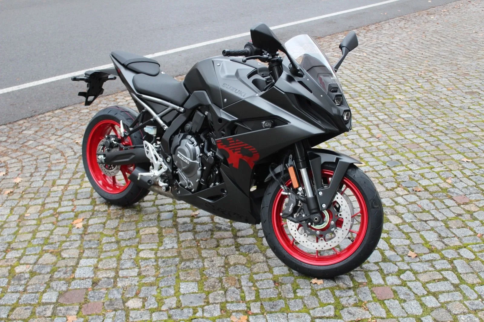 Suzuki GSX-8R