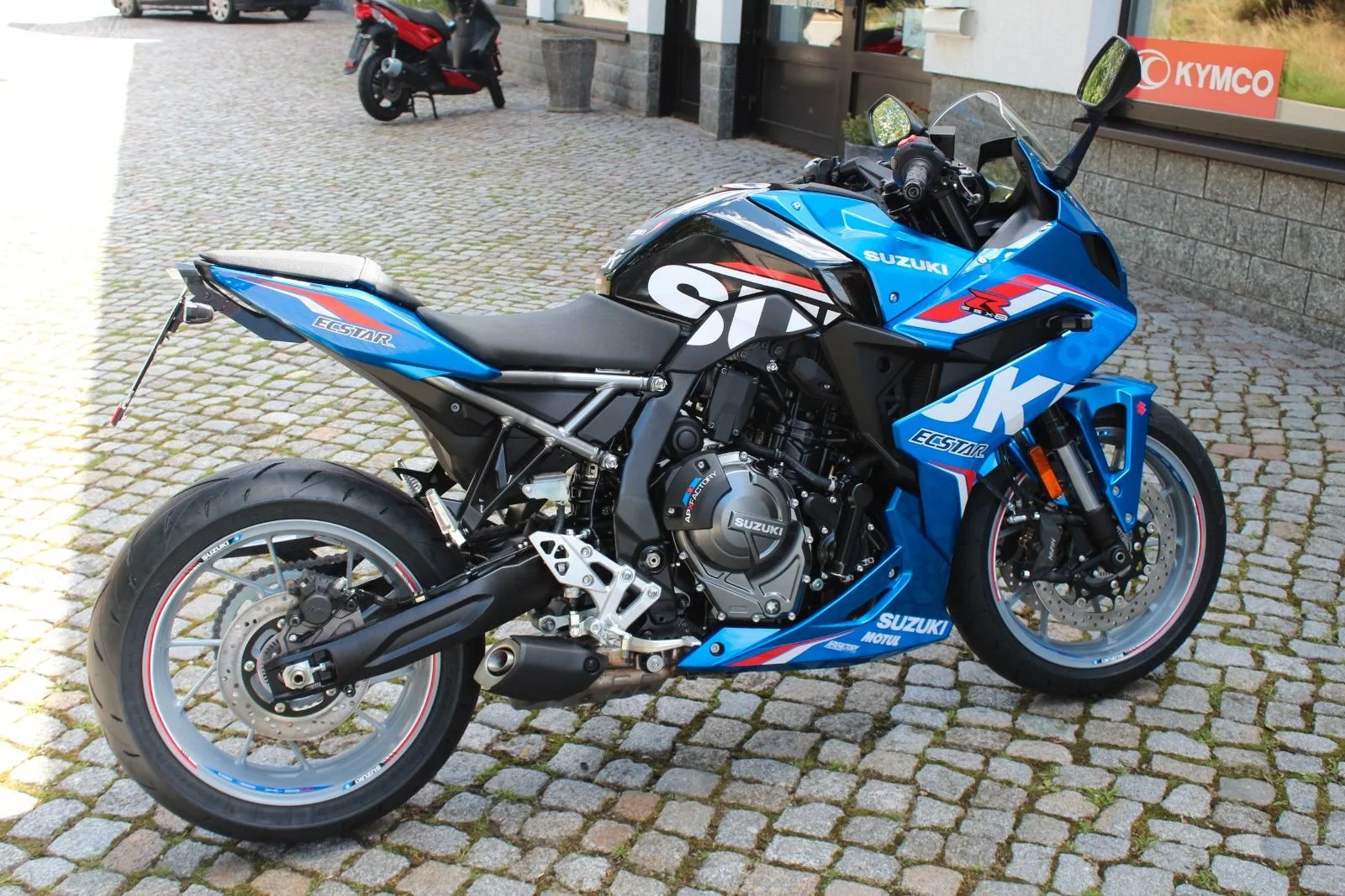 Suzuki GSX-8R