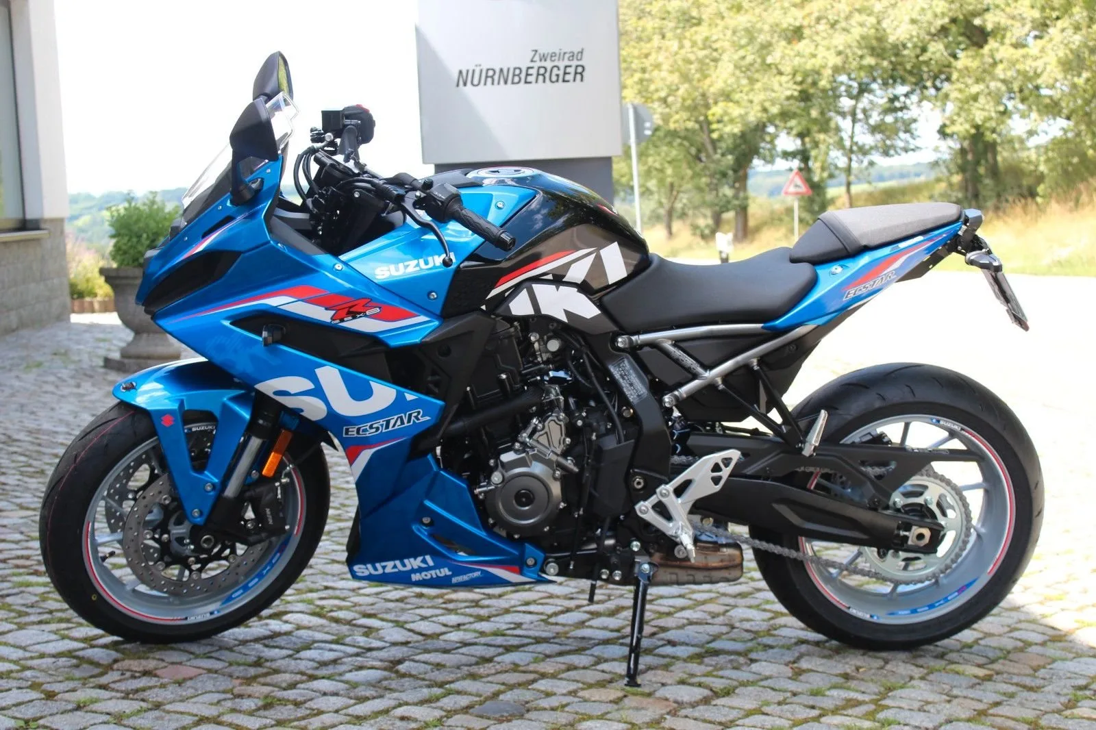 Suzuki GSX-8R