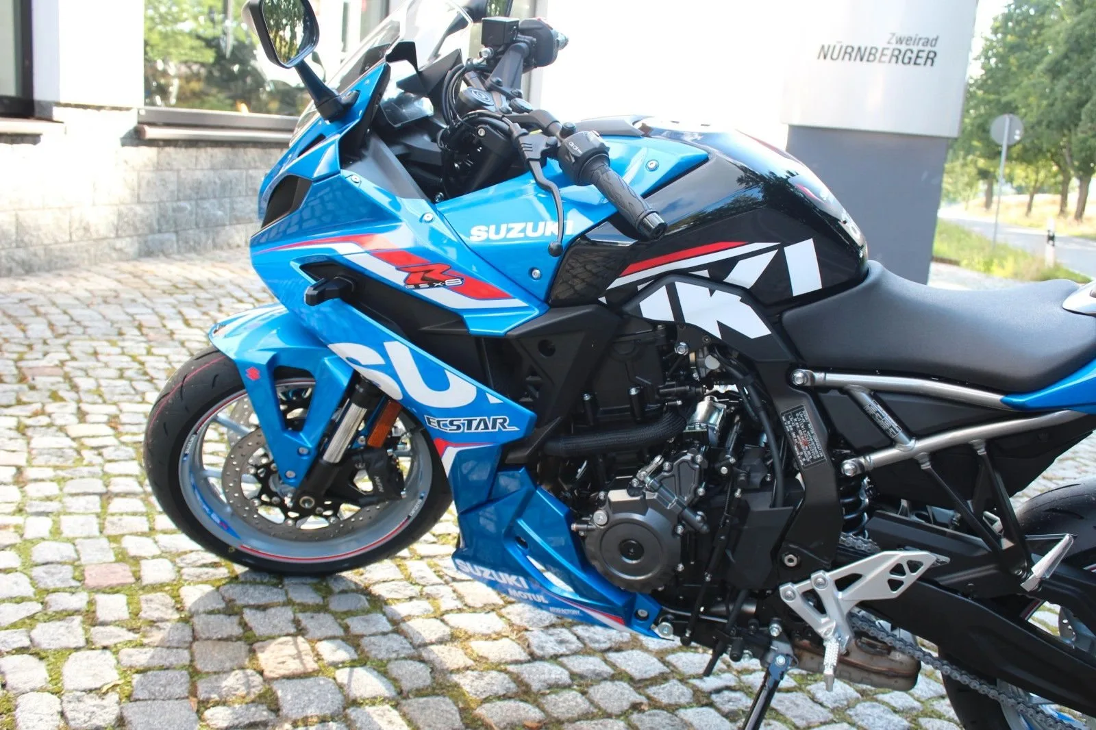 Suzuki GSX-8R