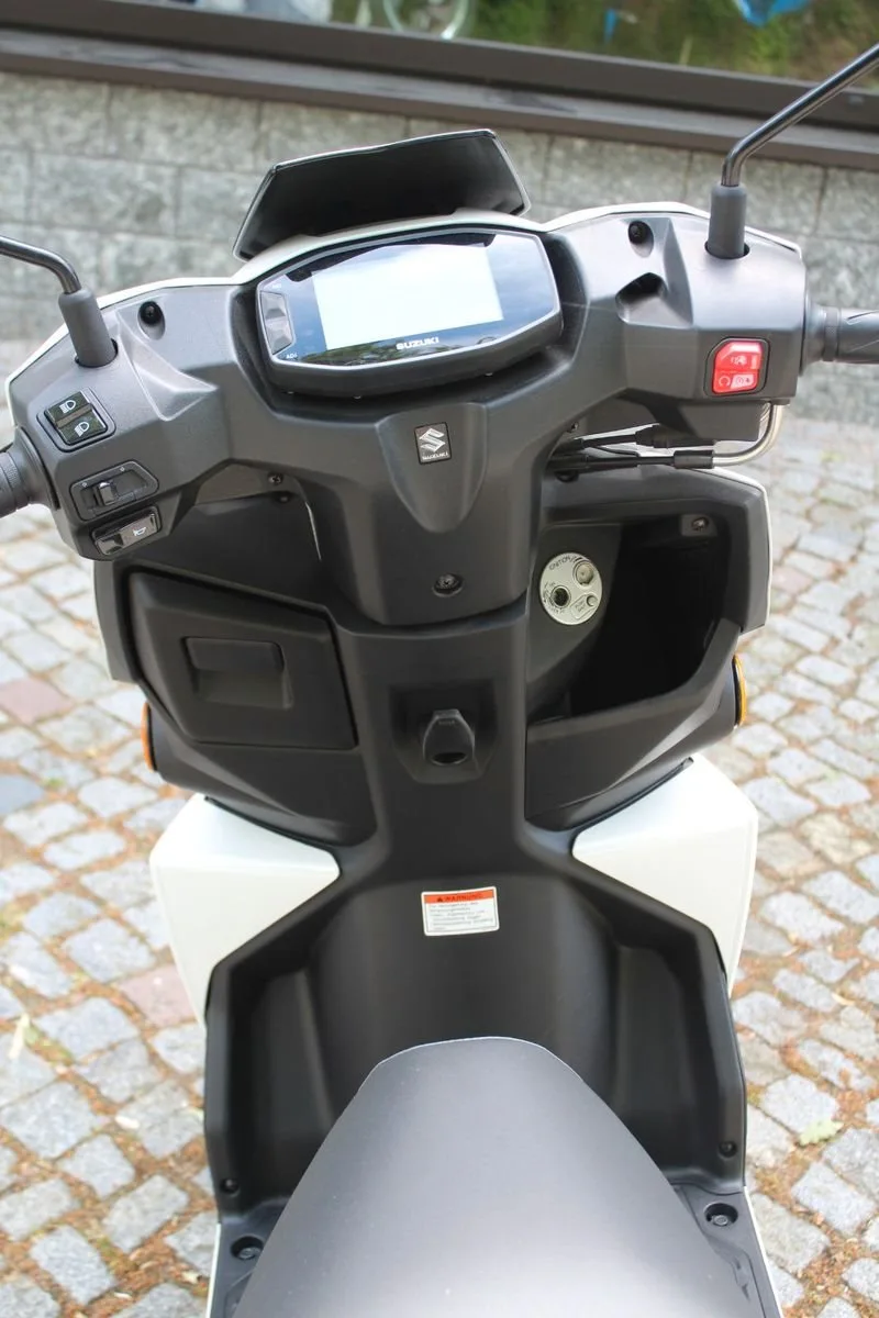 Suzuki Avenis 125