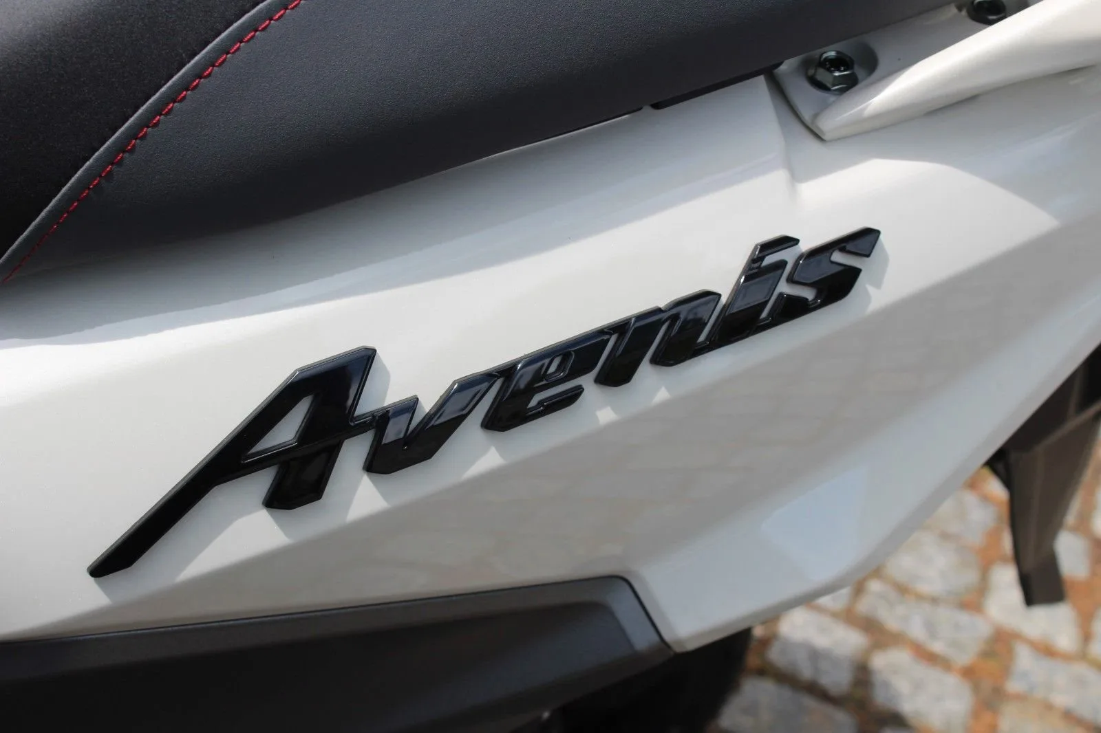 Suzuki Avenis 125
