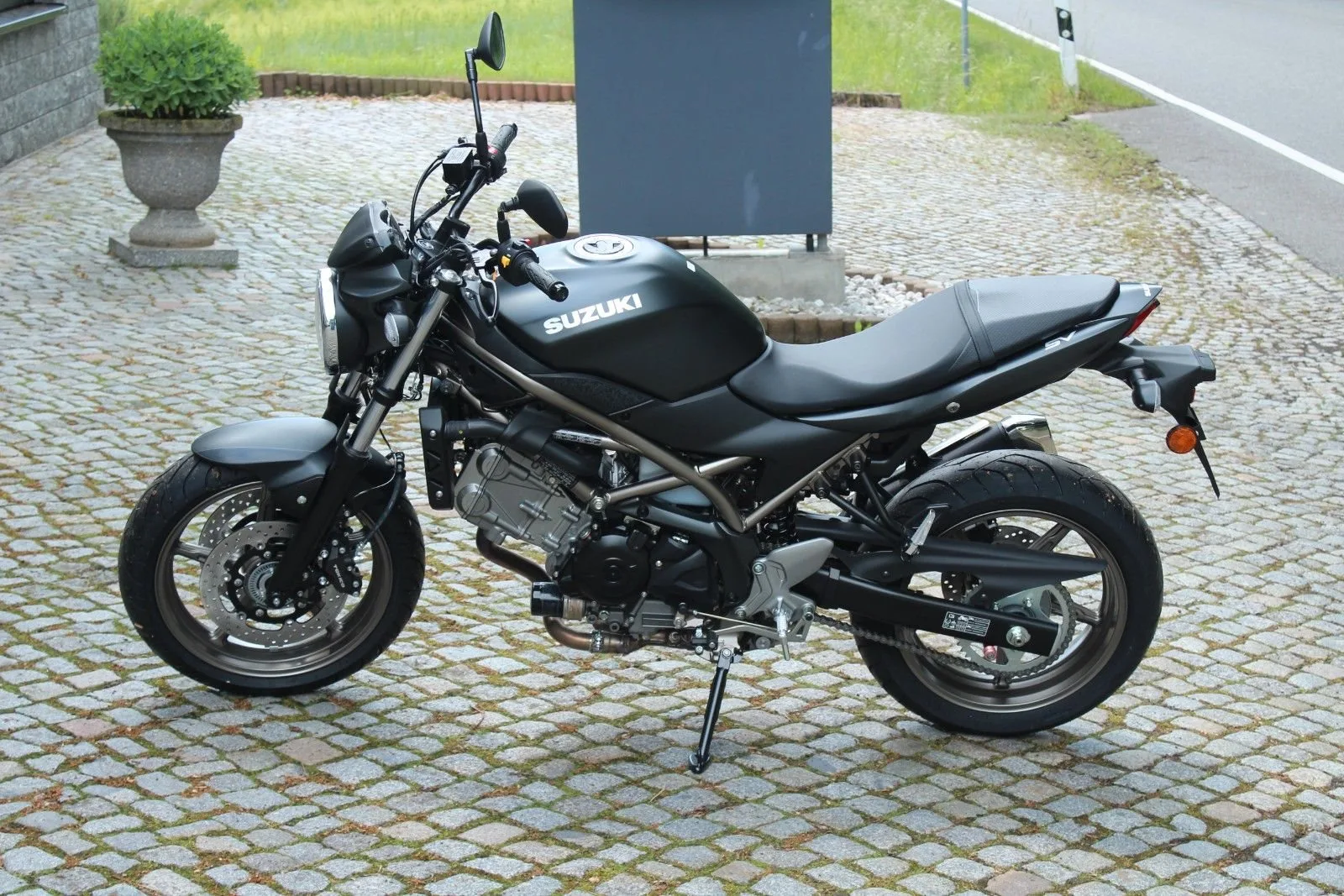 Suzuki SV650