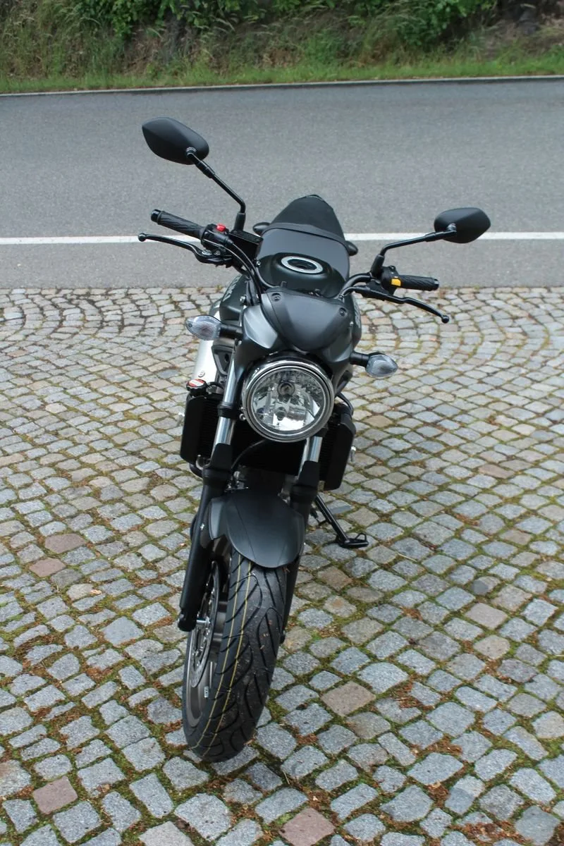 Suzuki SV650