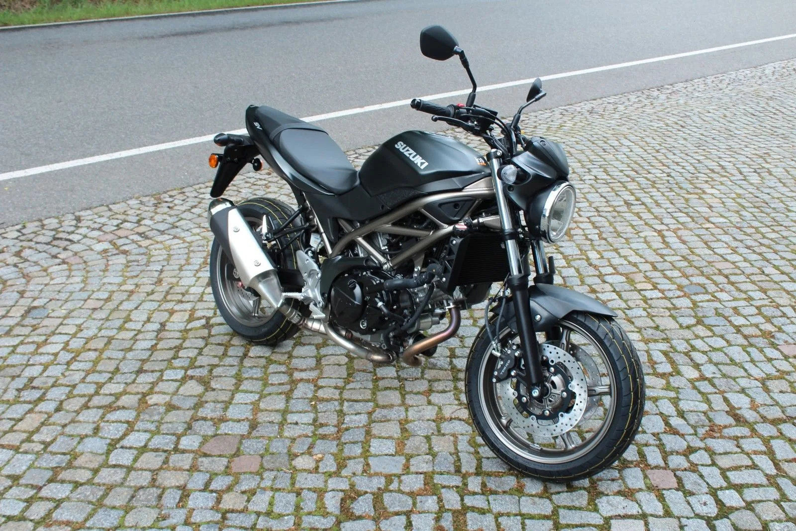Suzuki SV650