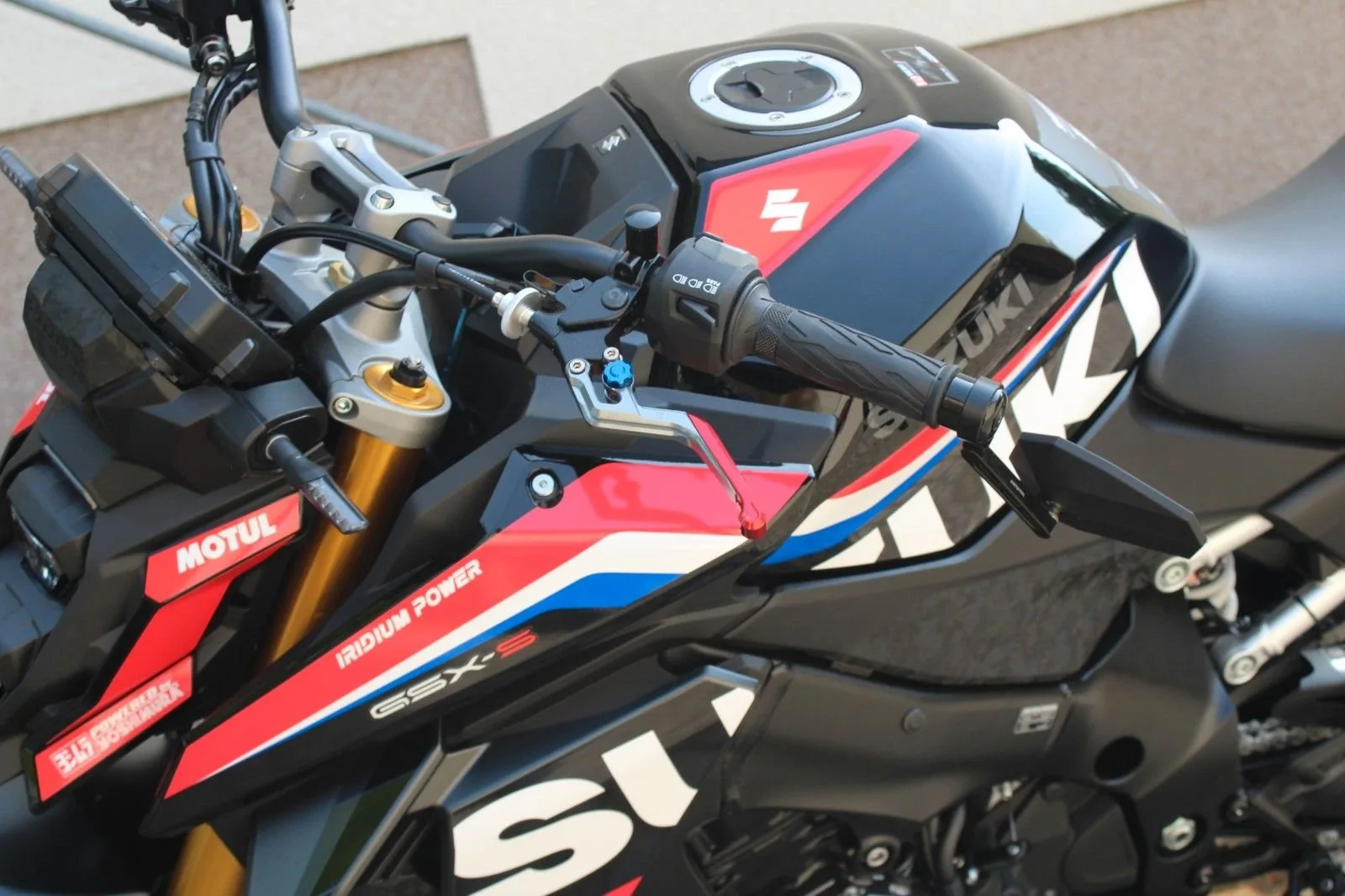 Suzuki GSX-S1000