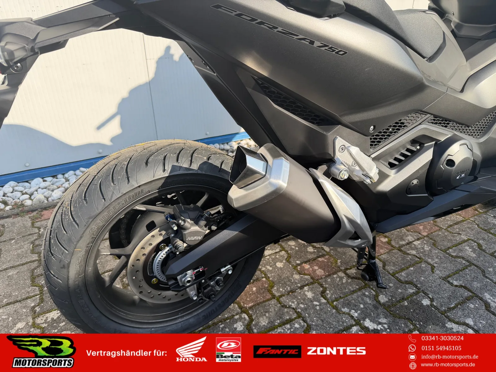 Honda Forza 750