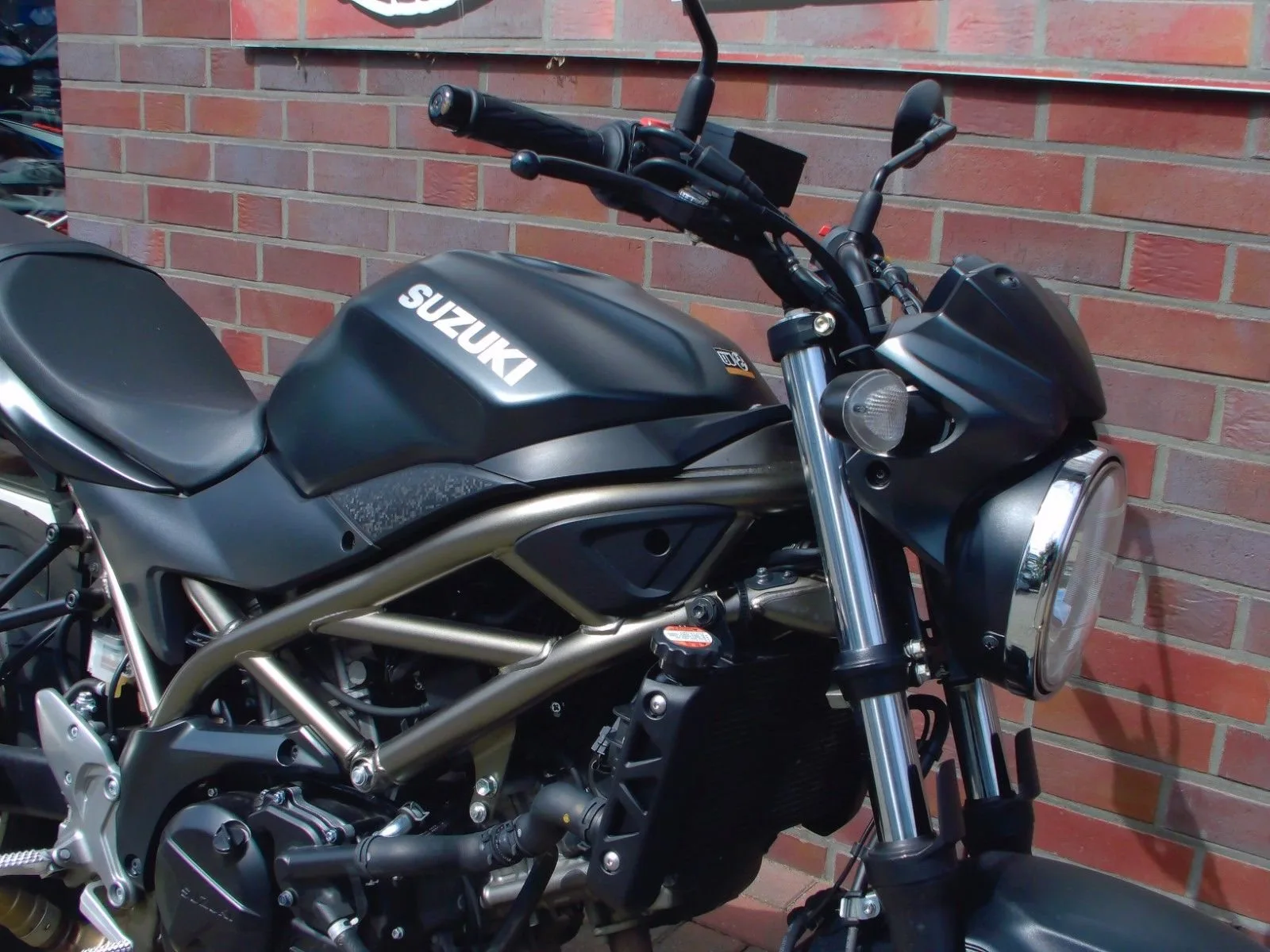 Suzuki SV650