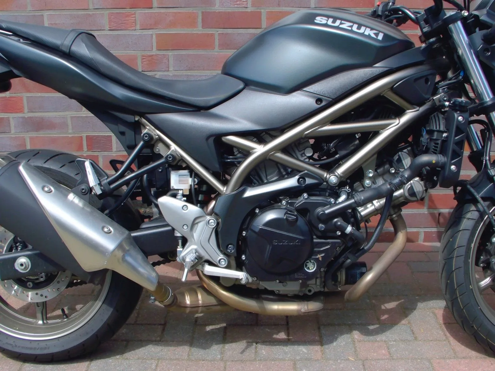 Suzuki SV650