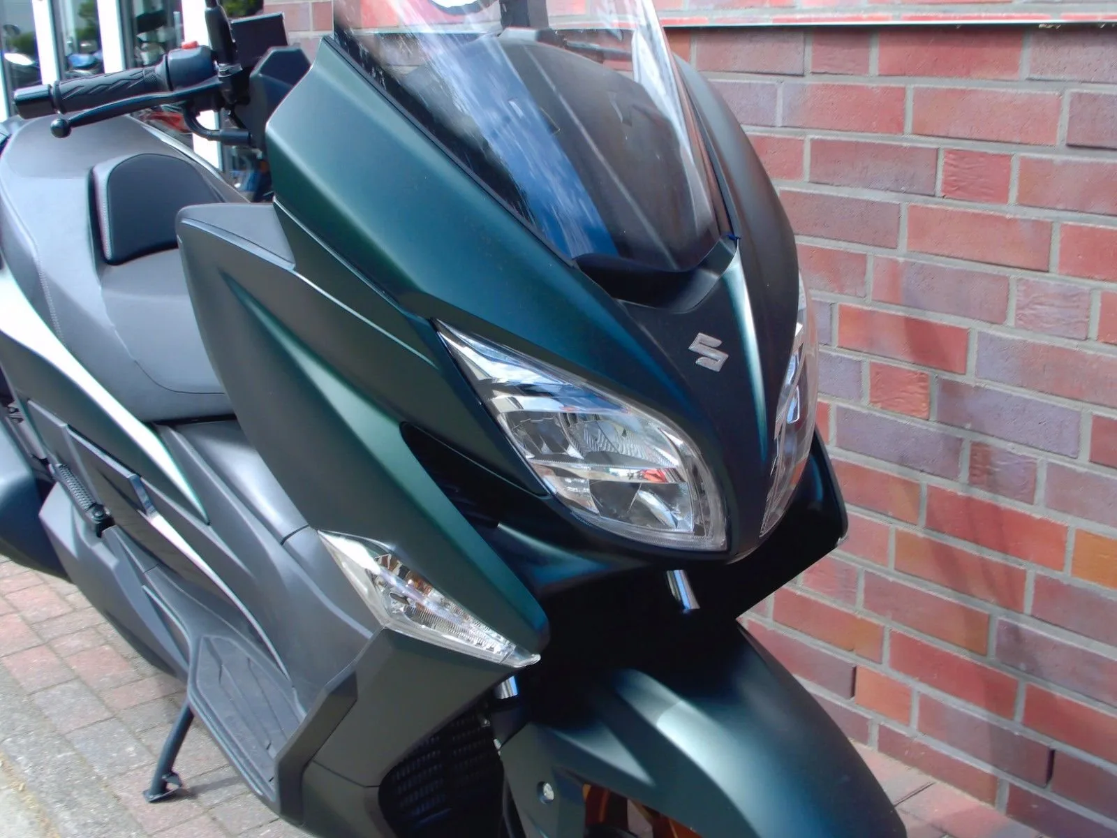 Suzuki Burgman 400