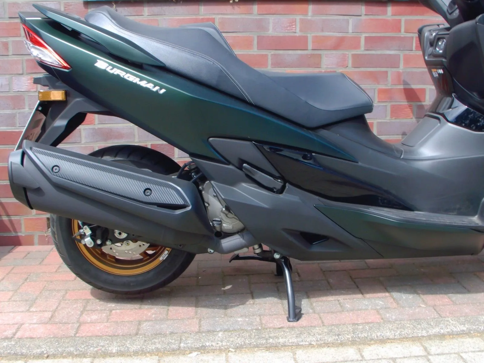 Suzuki Burgman 400