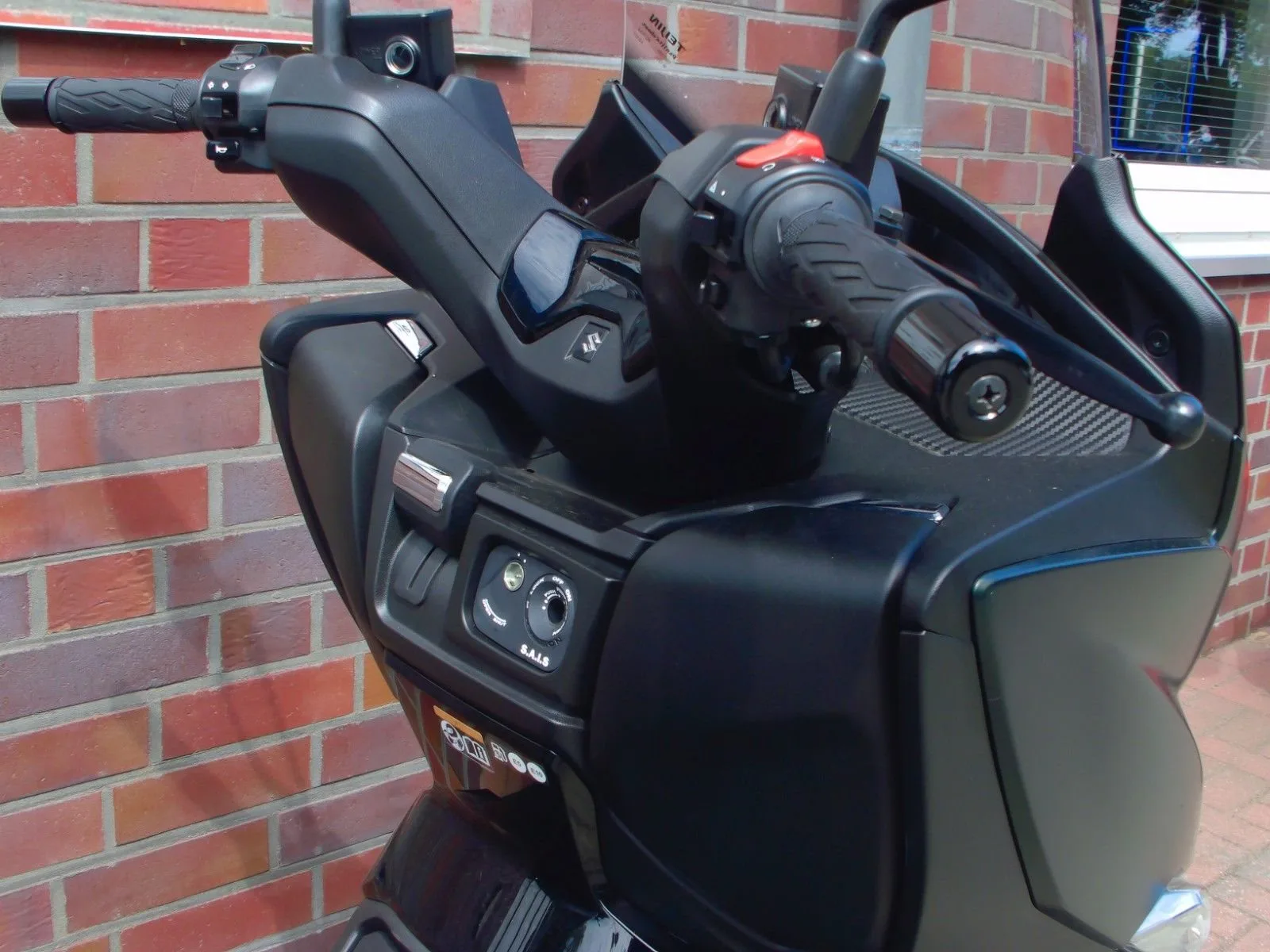 Suzuki Burgman 400