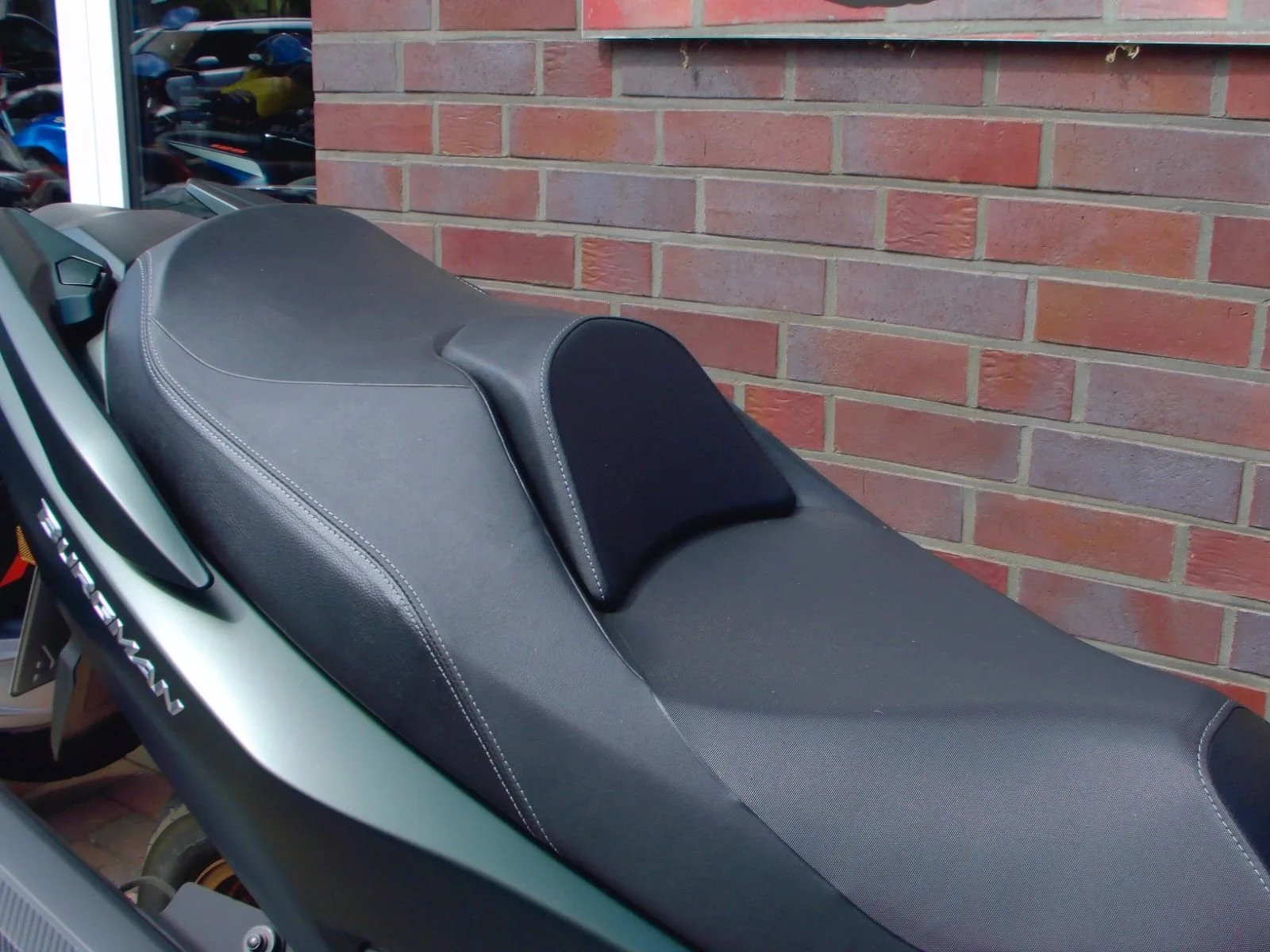 Suzuki Burgman 400