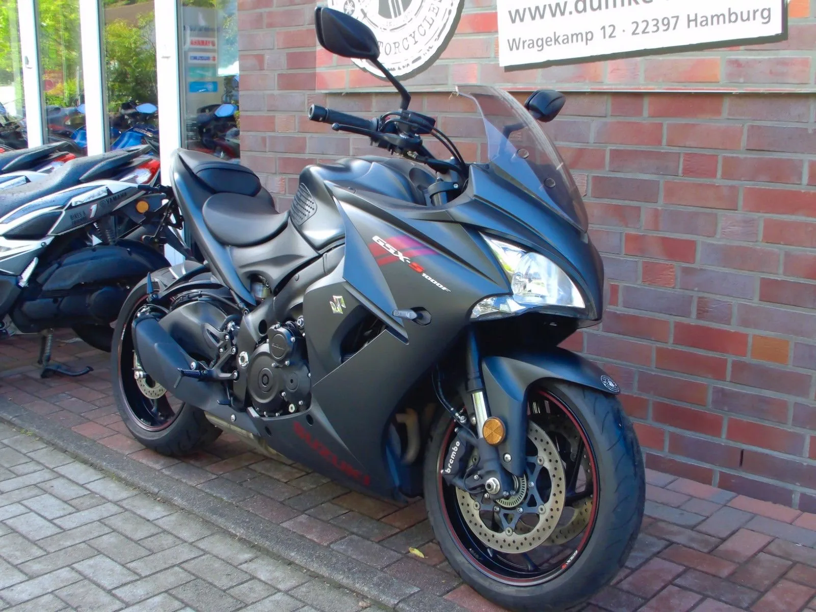 Suzuki GSX-S1000F GSX-S 1000 F ABS 1. Hand