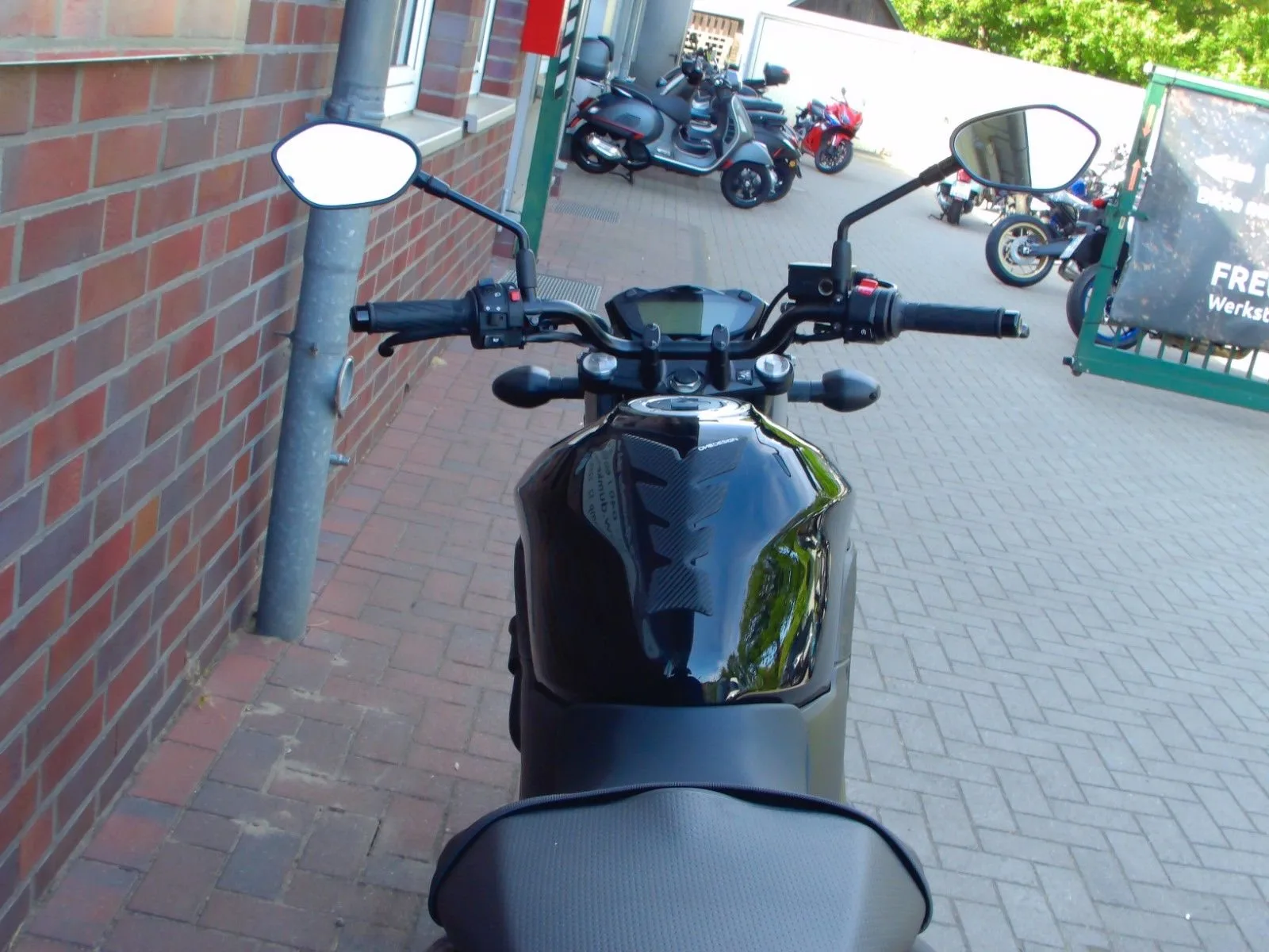 Suzuki SV650