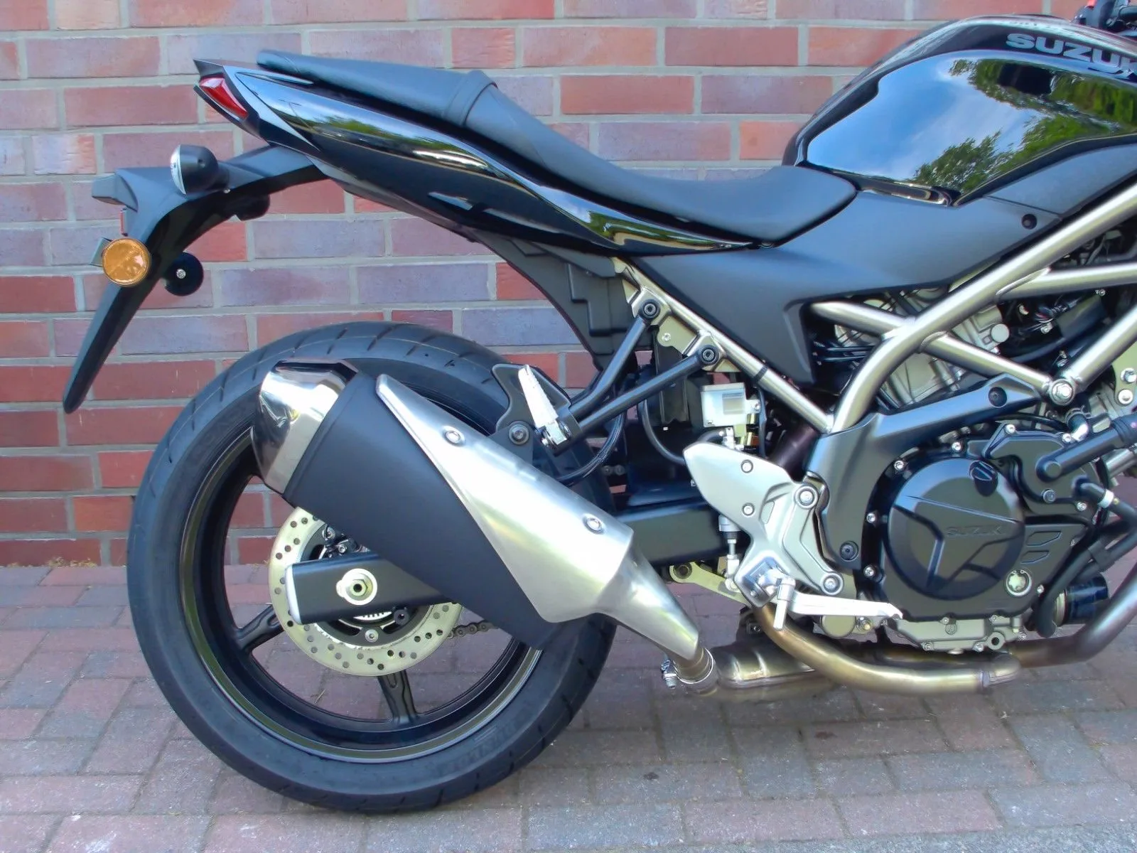 Suzuki SV650