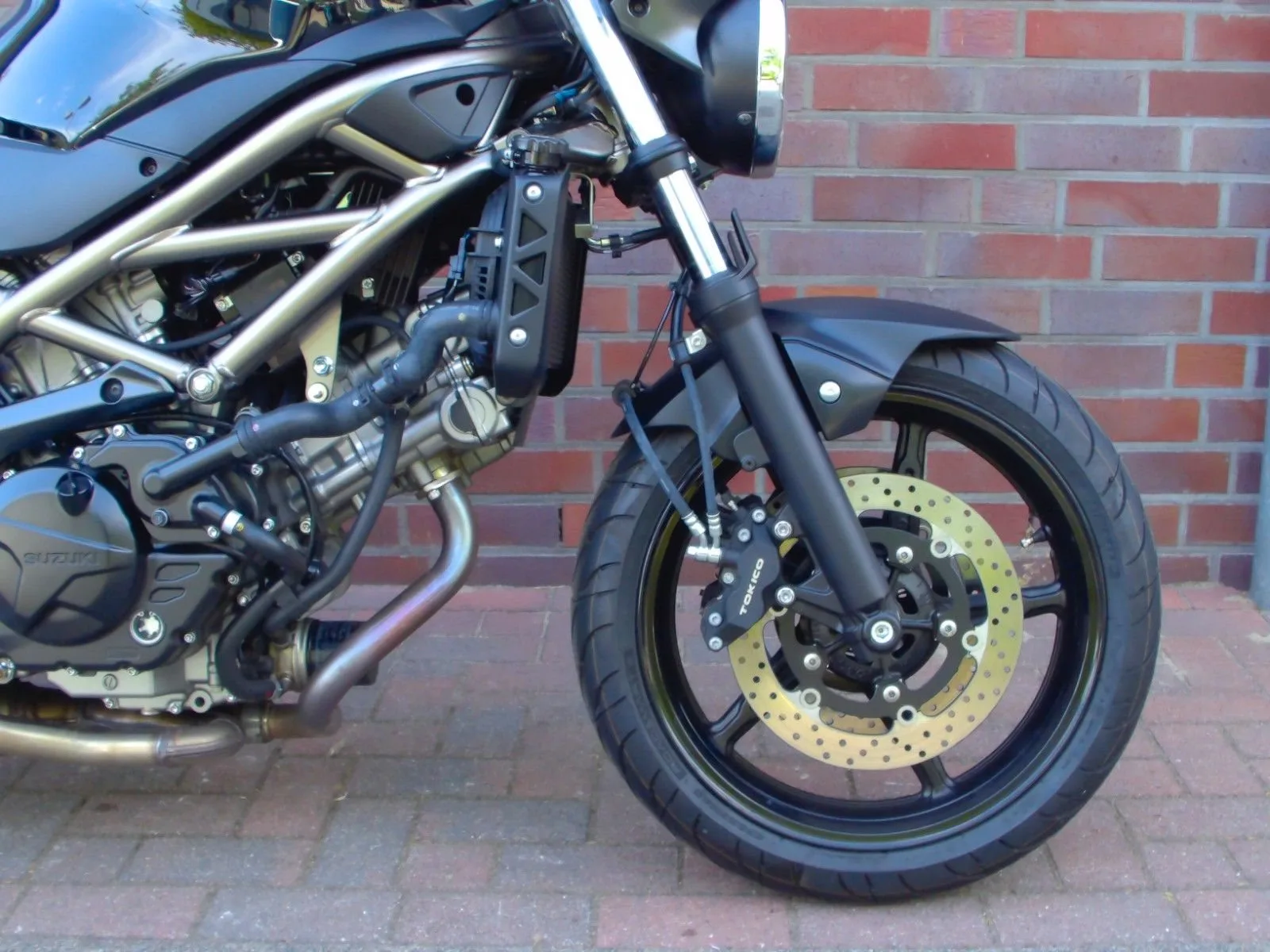 Suzuki SV650
