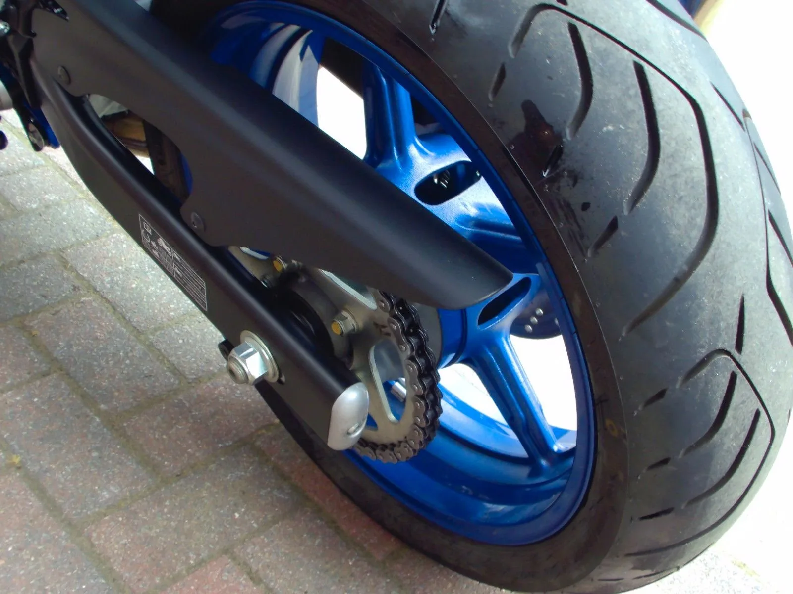 Suzuki SV650 ABS 1. Hand