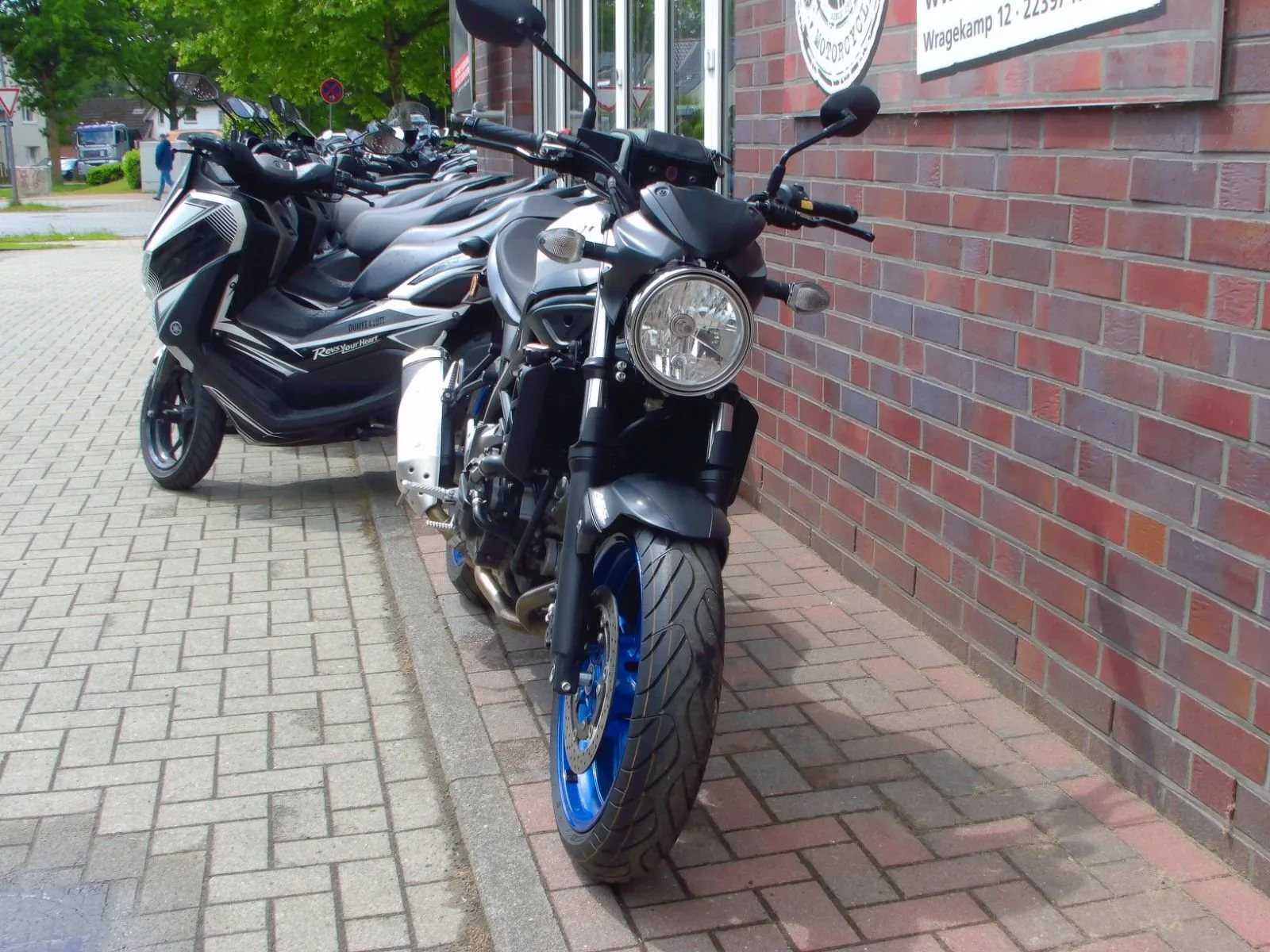 Suzuki SV650 ABS 1. Hand