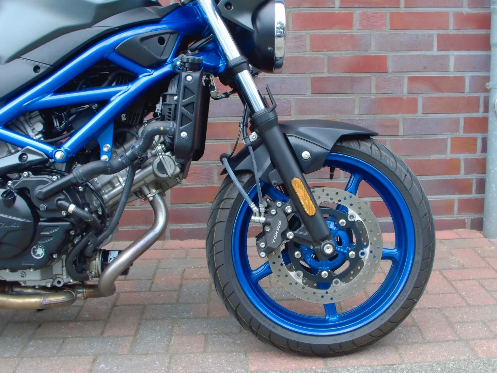 Suzuki SV650 ABS 1. Hand