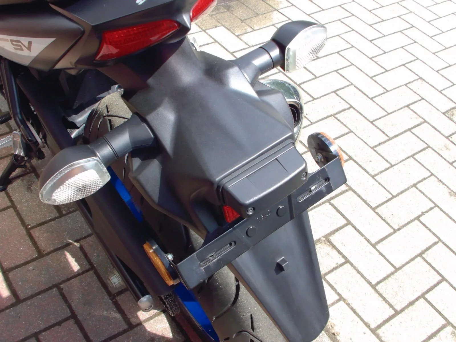 Suzuki SV650 ABS 1. Hand