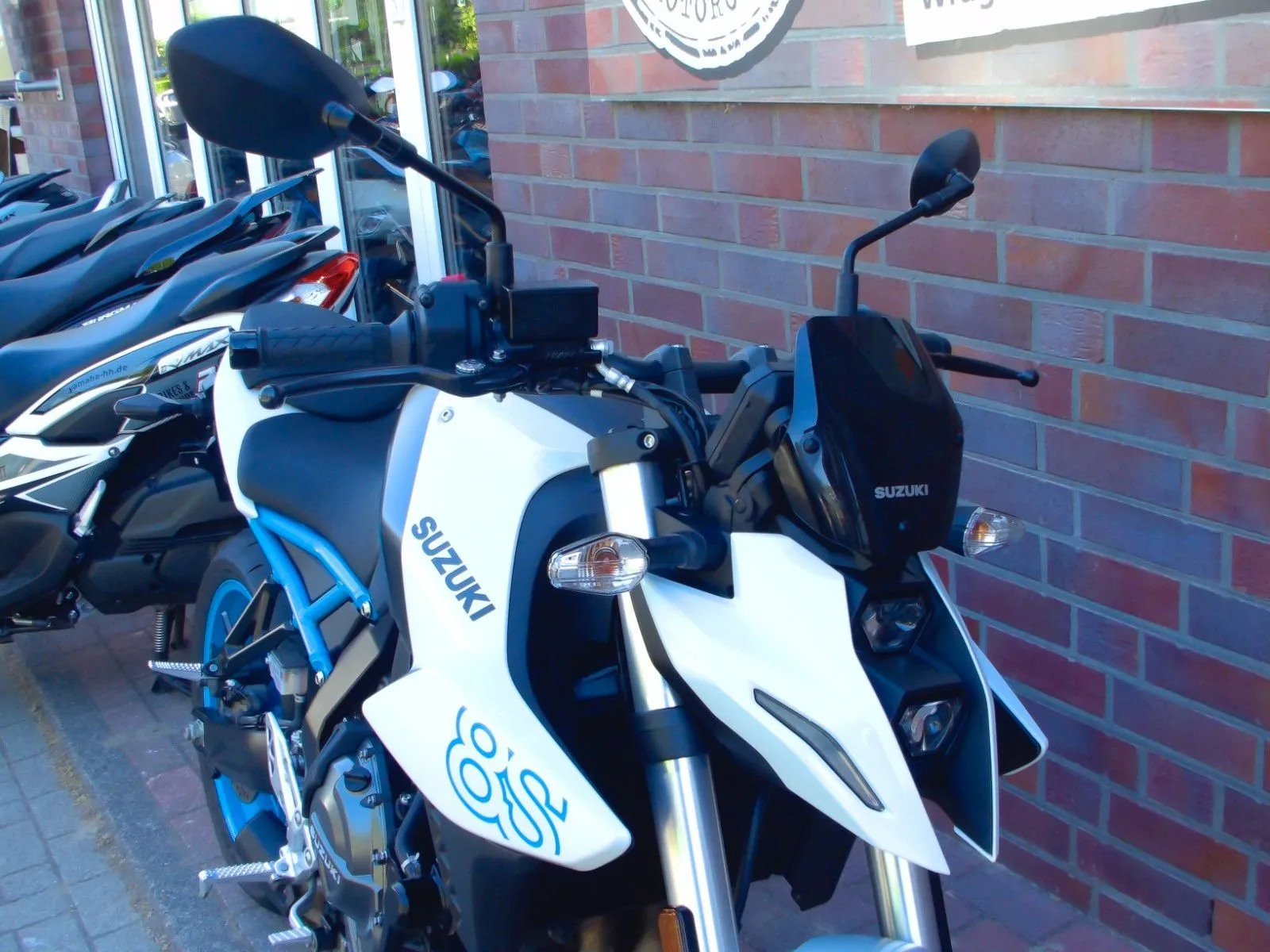 Suzuki GSX-8S ABS
