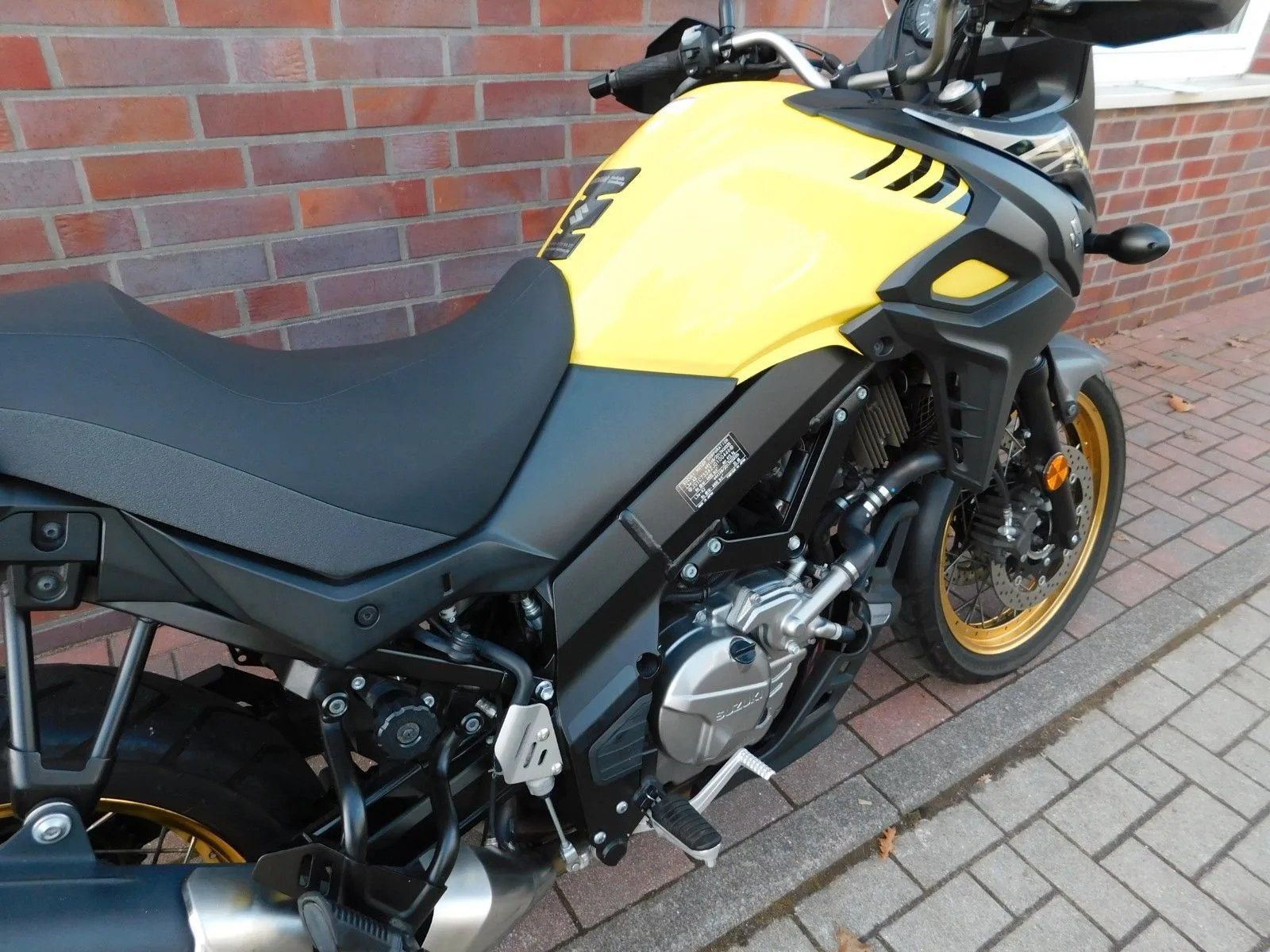 Suzuki V-Strom 650 XT