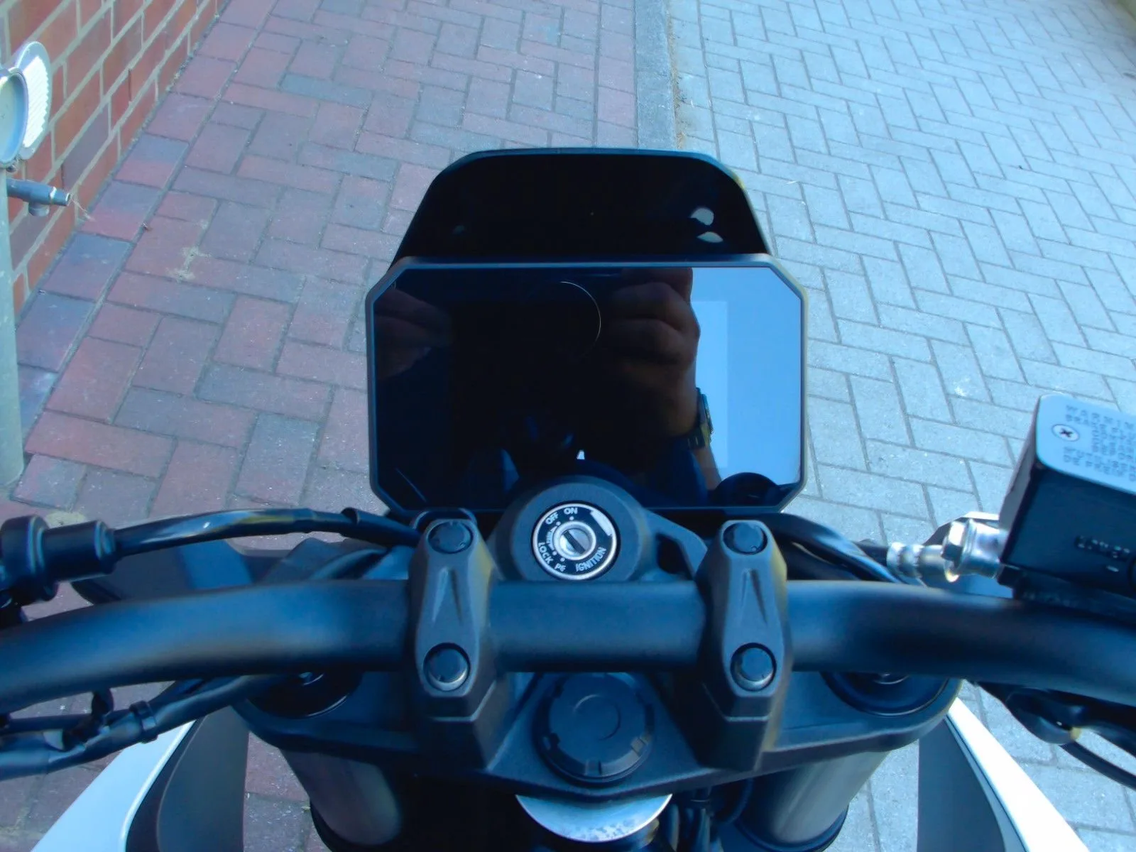 Suzuki GSX-8S ABS