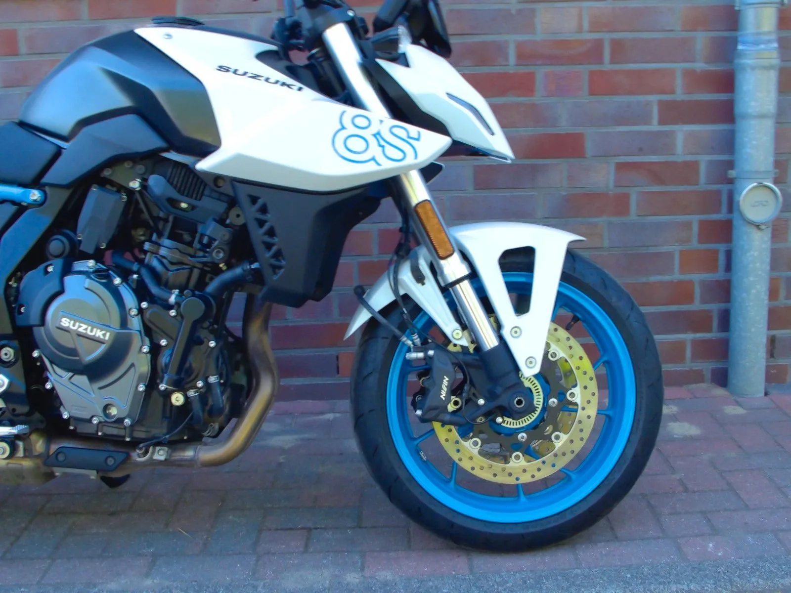 Suzuki GSX-8S ABS