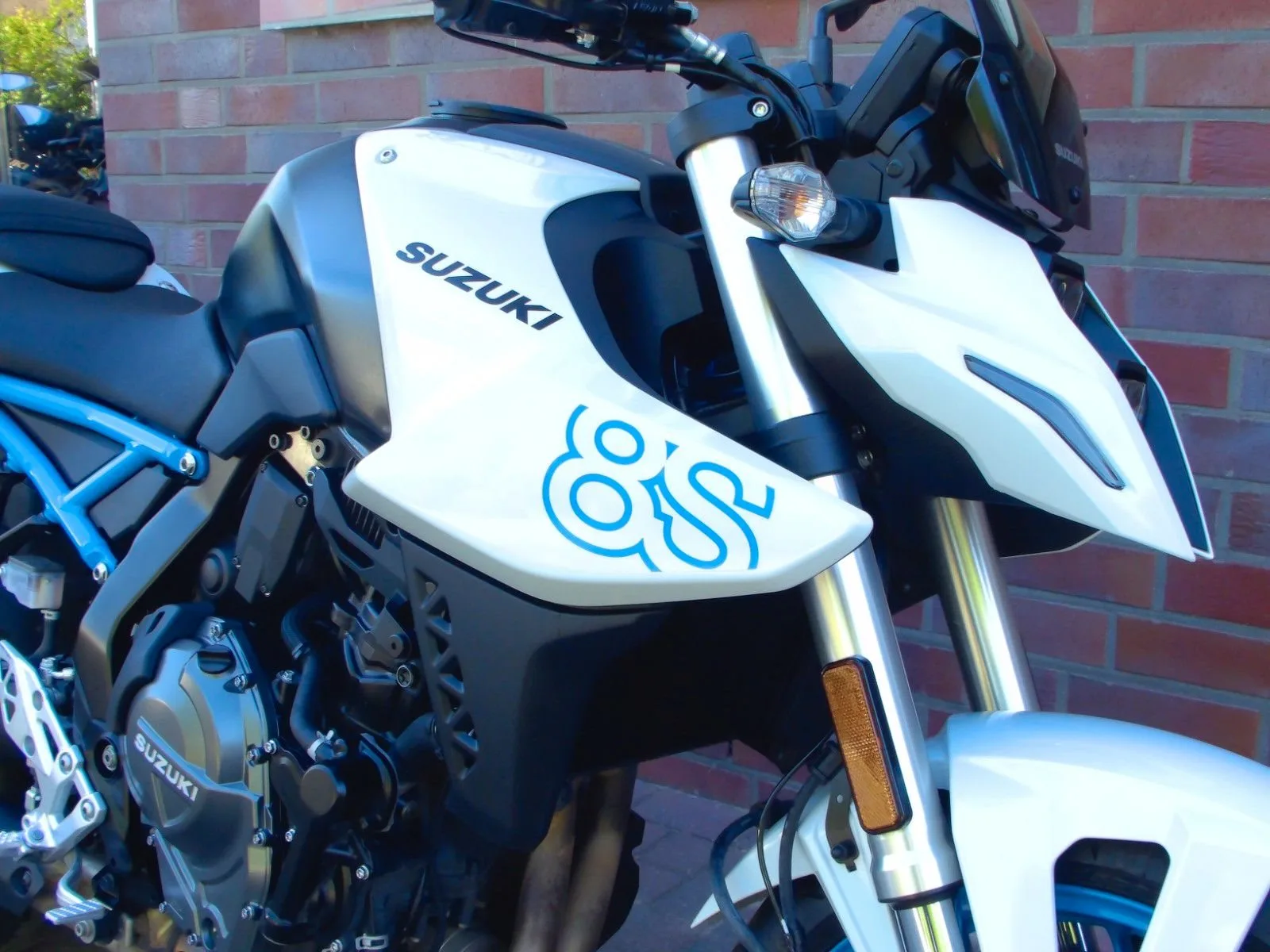 Suzuki GSX-8S ABS